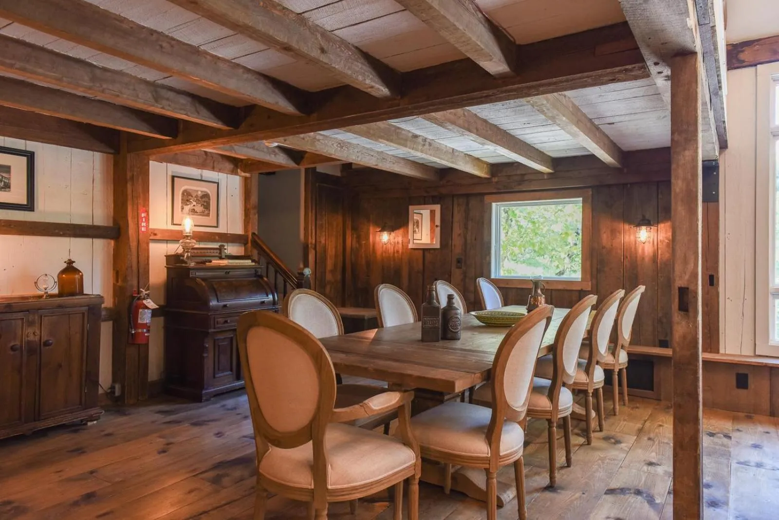 Restaurant/places to eat in Farm Road Estate