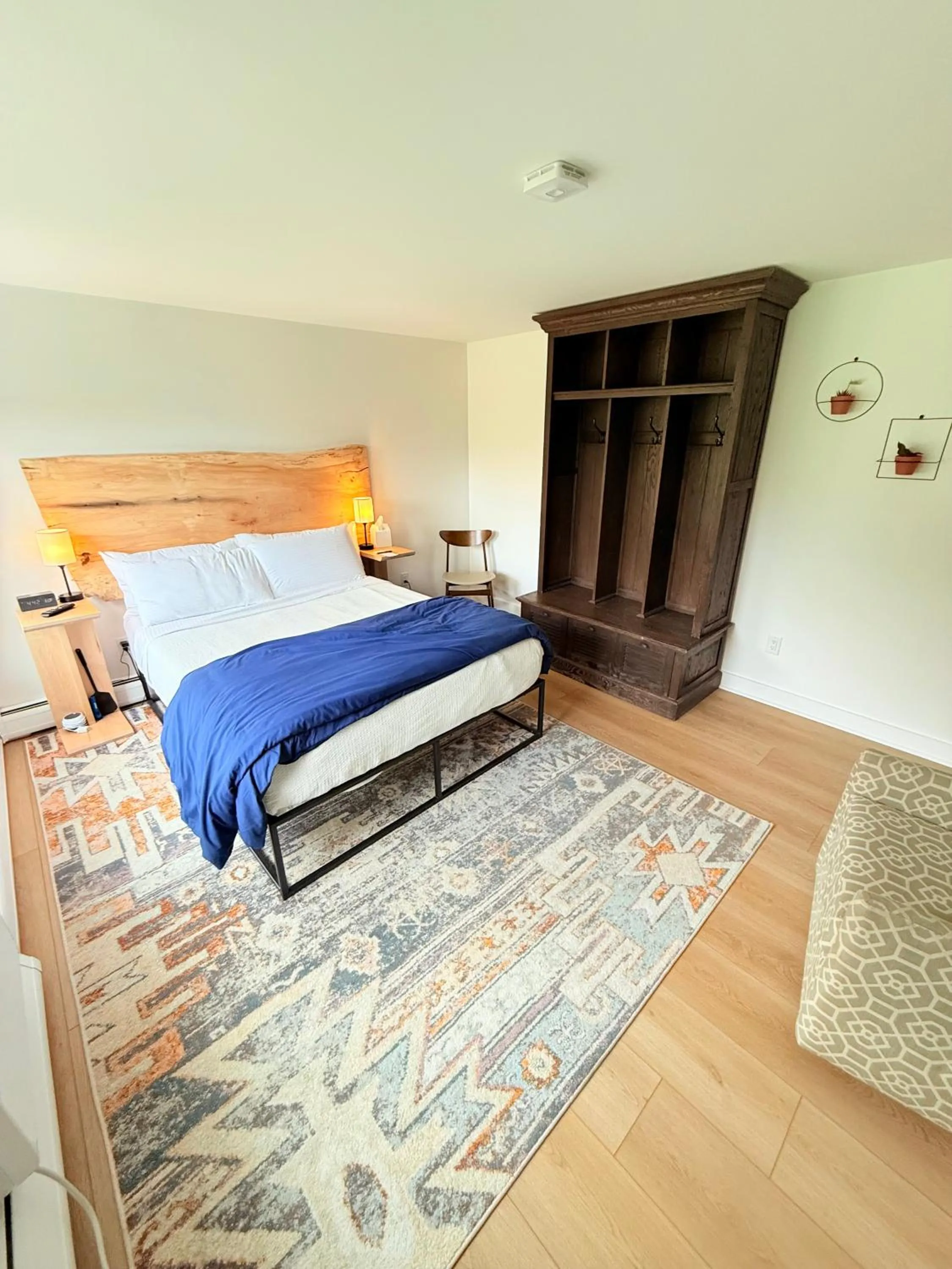 Bed in Farm Road Estate