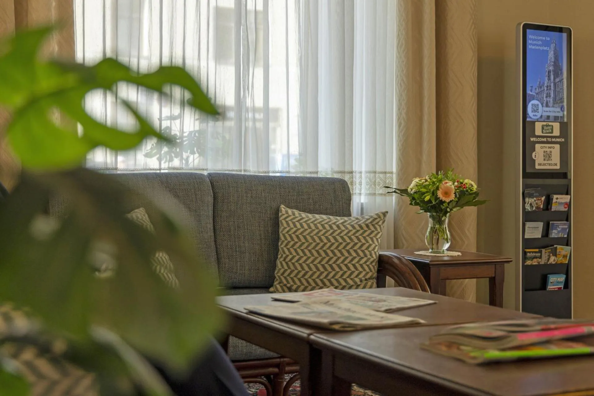 Seating area in Hotel Brack