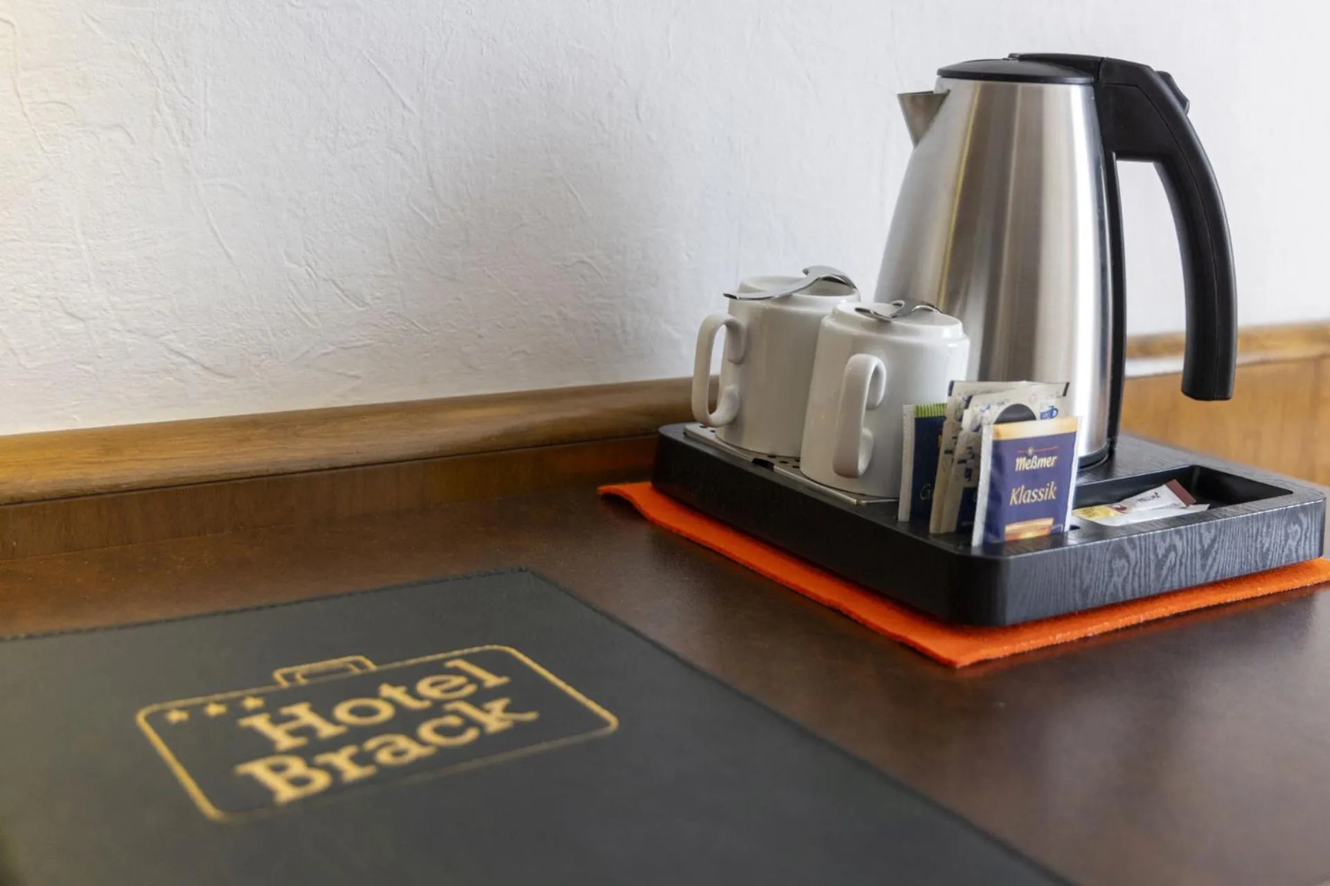 Coffee/tea facilities in Hotel Brack