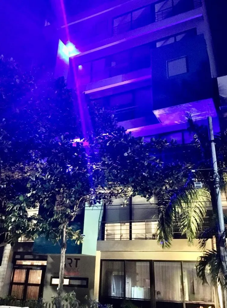 Facade/entrance in Arte Hotel