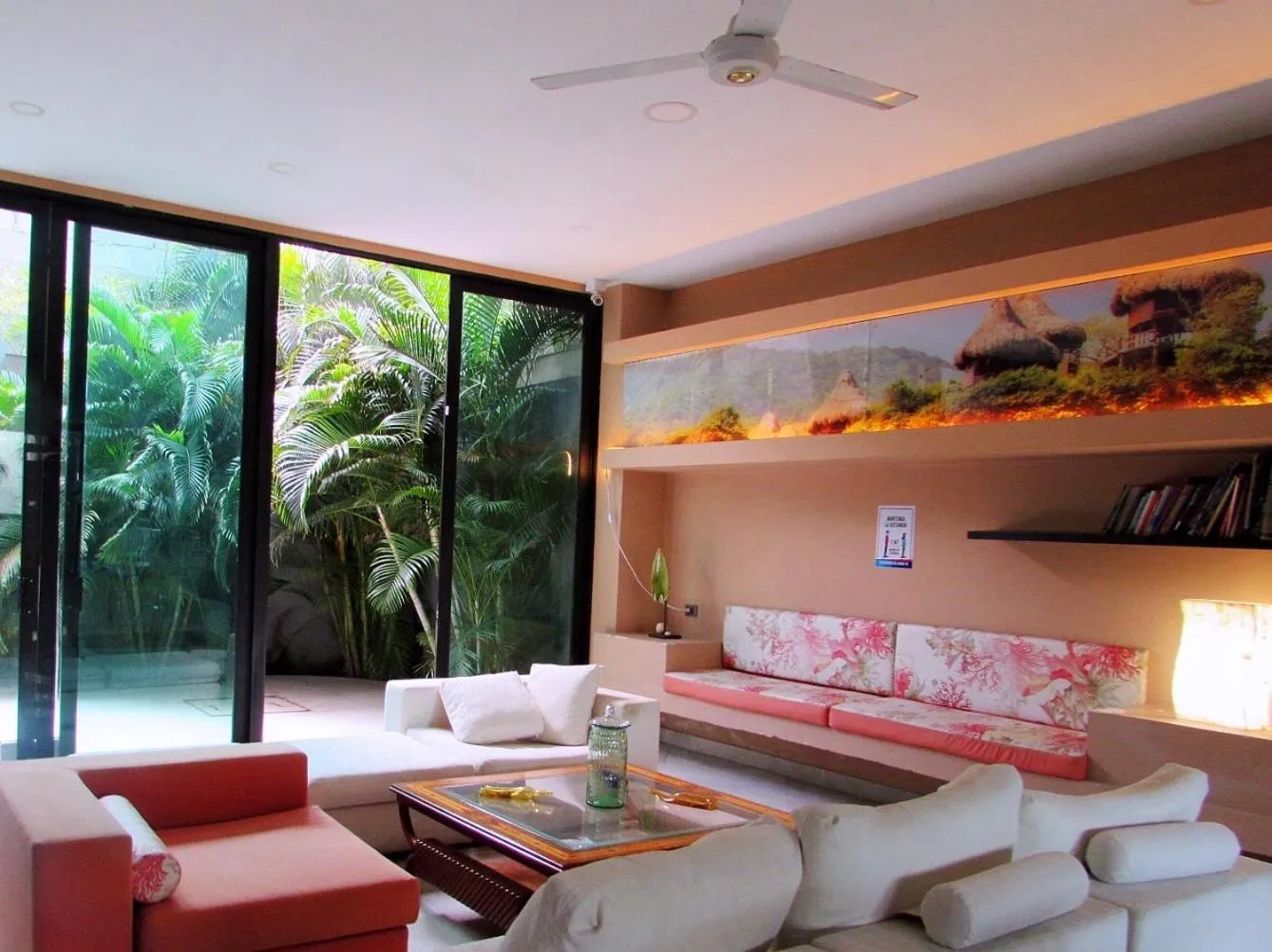 Living room in Arte Hotel