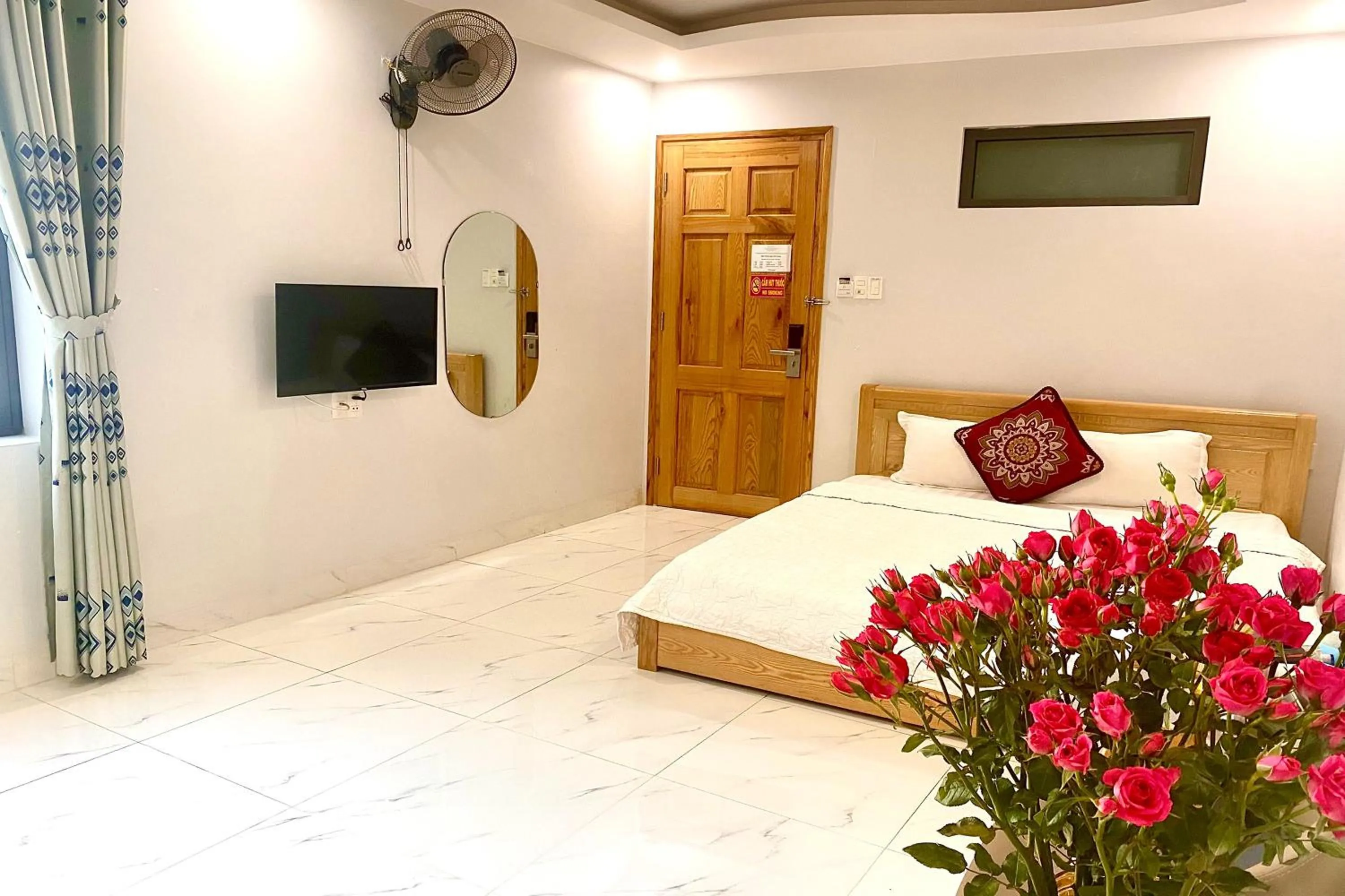 Deluxe Double Room in Ninh Giang Hotel