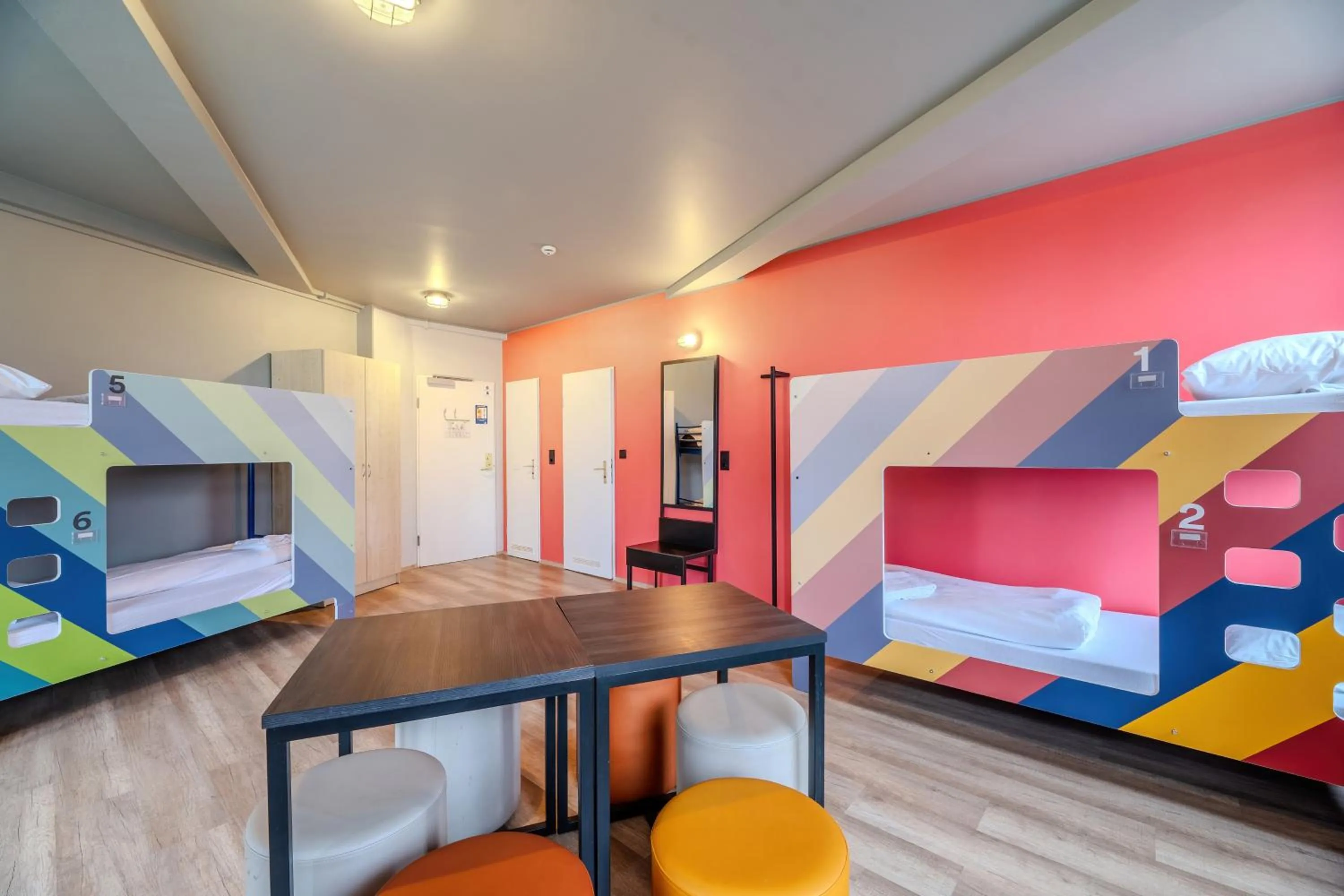 bunk bed, Bed in a&o Hamburg Hauptbahnhof