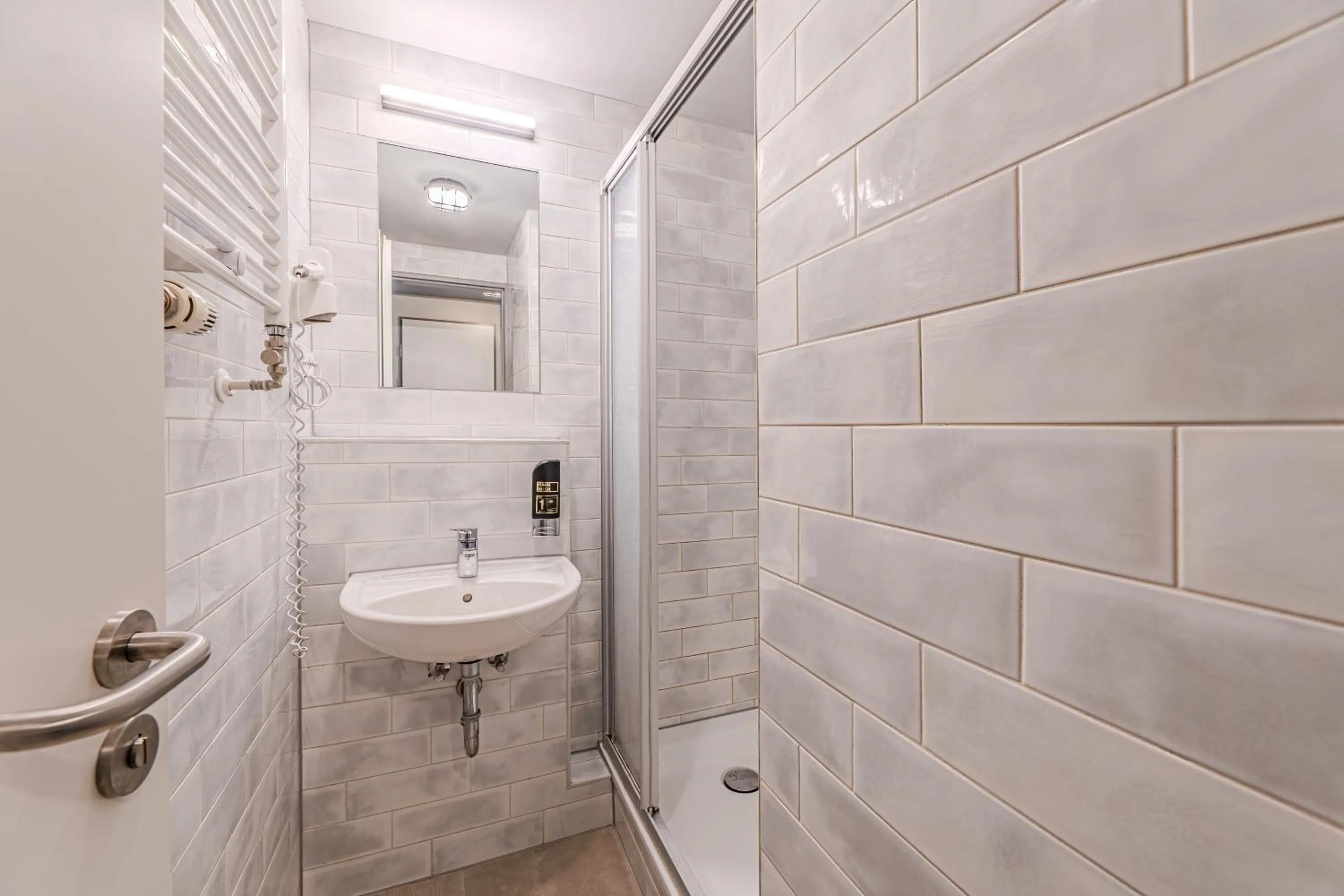 Bathroom in a&o Hamburg Hauptbahnhof