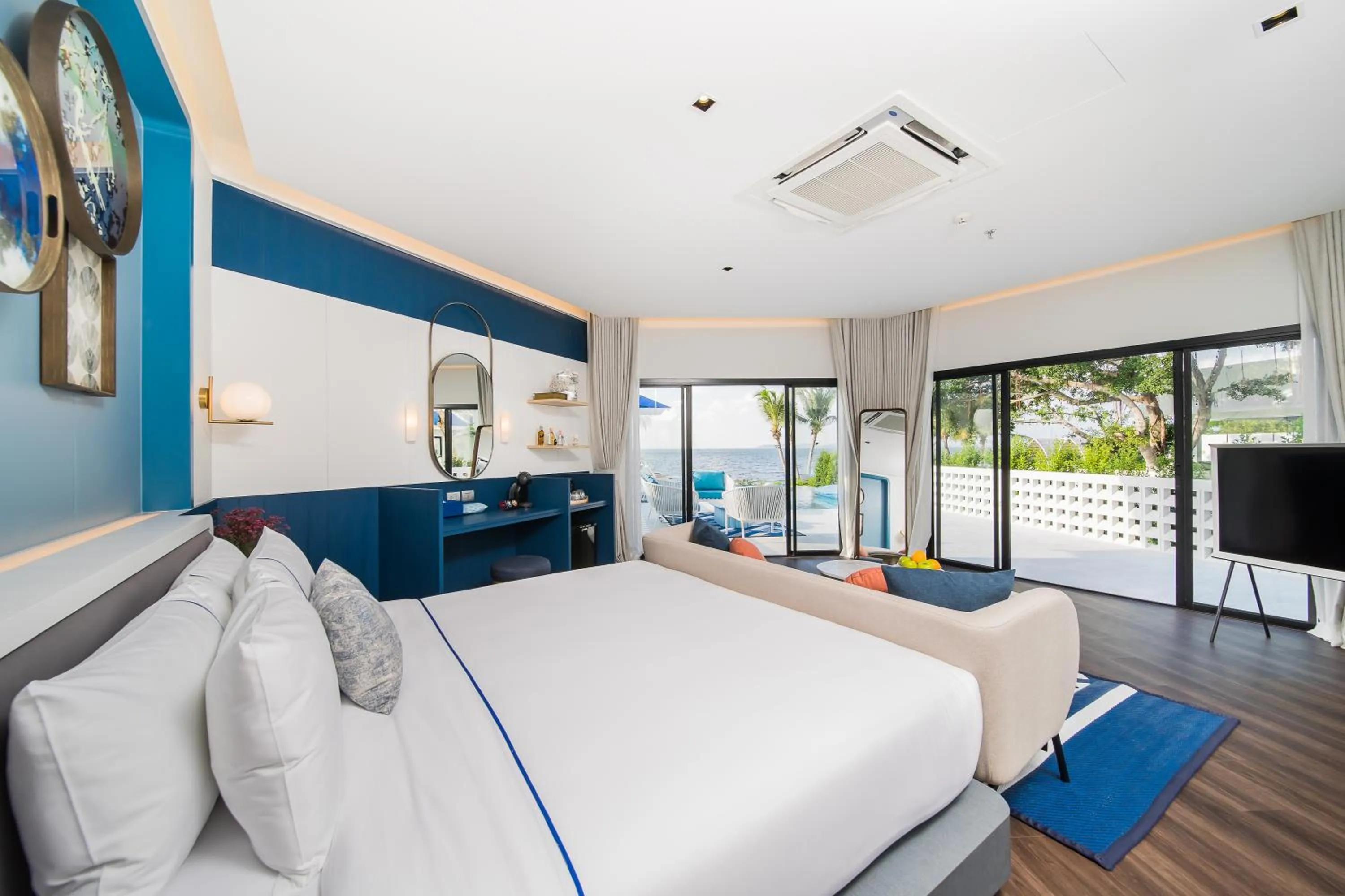 Living room, Bed in Kram Pattaya