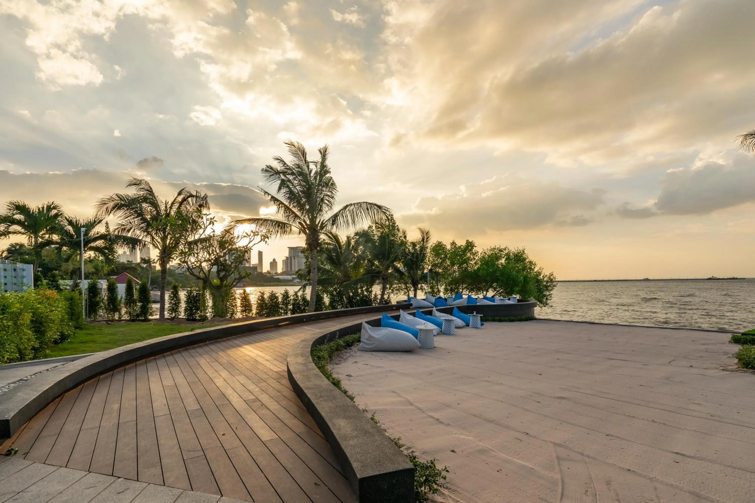 Sunrise in Kram Pattaya