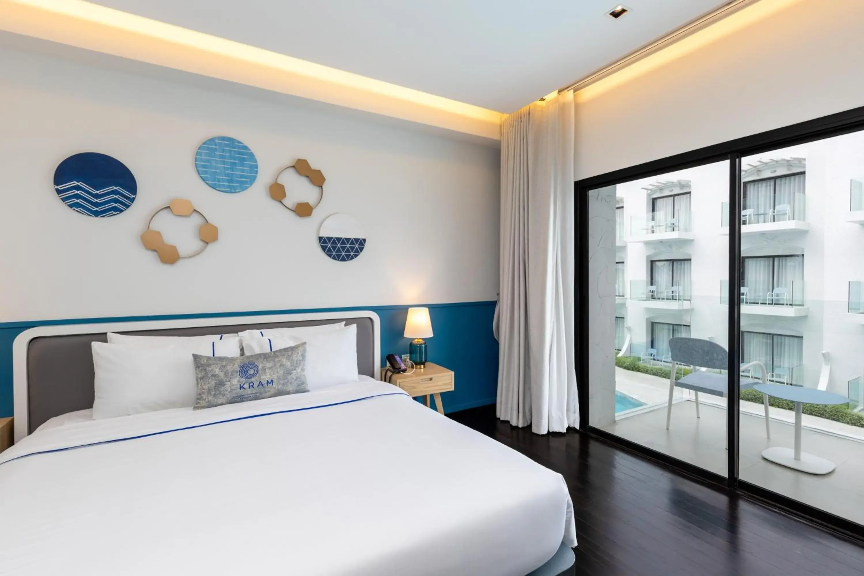 Deluxe Double Room with Pool View in Kram Pattaya Deluxe Double Room with Pool View in Kram Pattaya