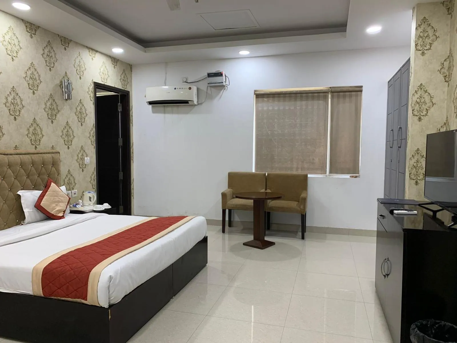 Bed in TDI Club Retreat Kundli