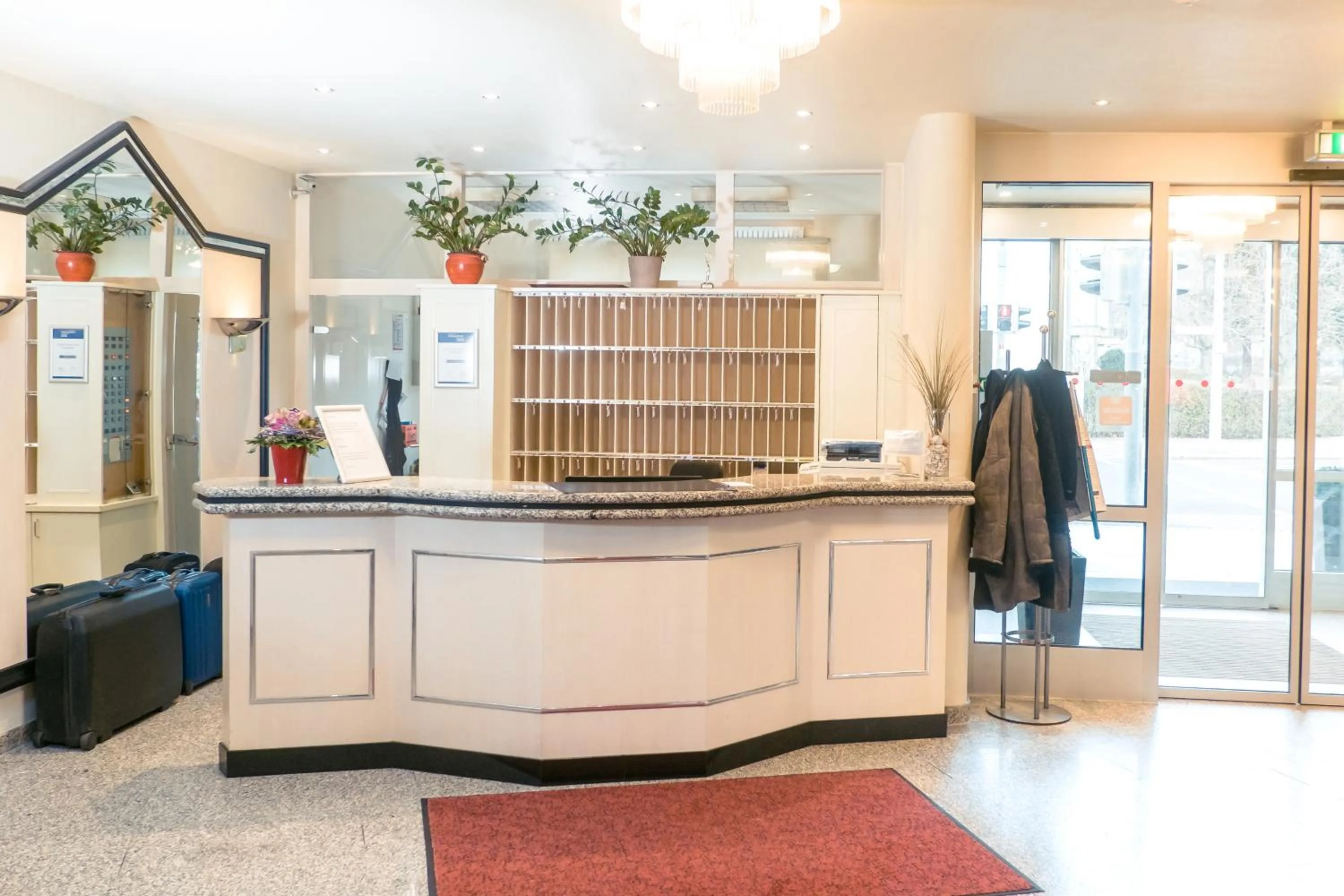 Lobby or reception in Hotel Stuttgart Sindelfingen City by Tulip Inn