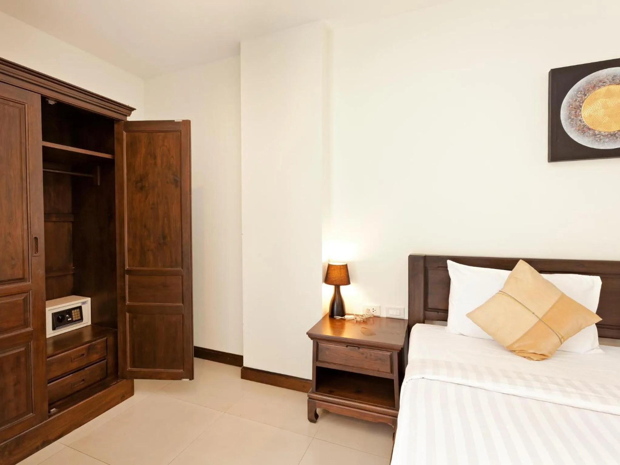 Bedroom, Bed in Garden Phuket Hotel