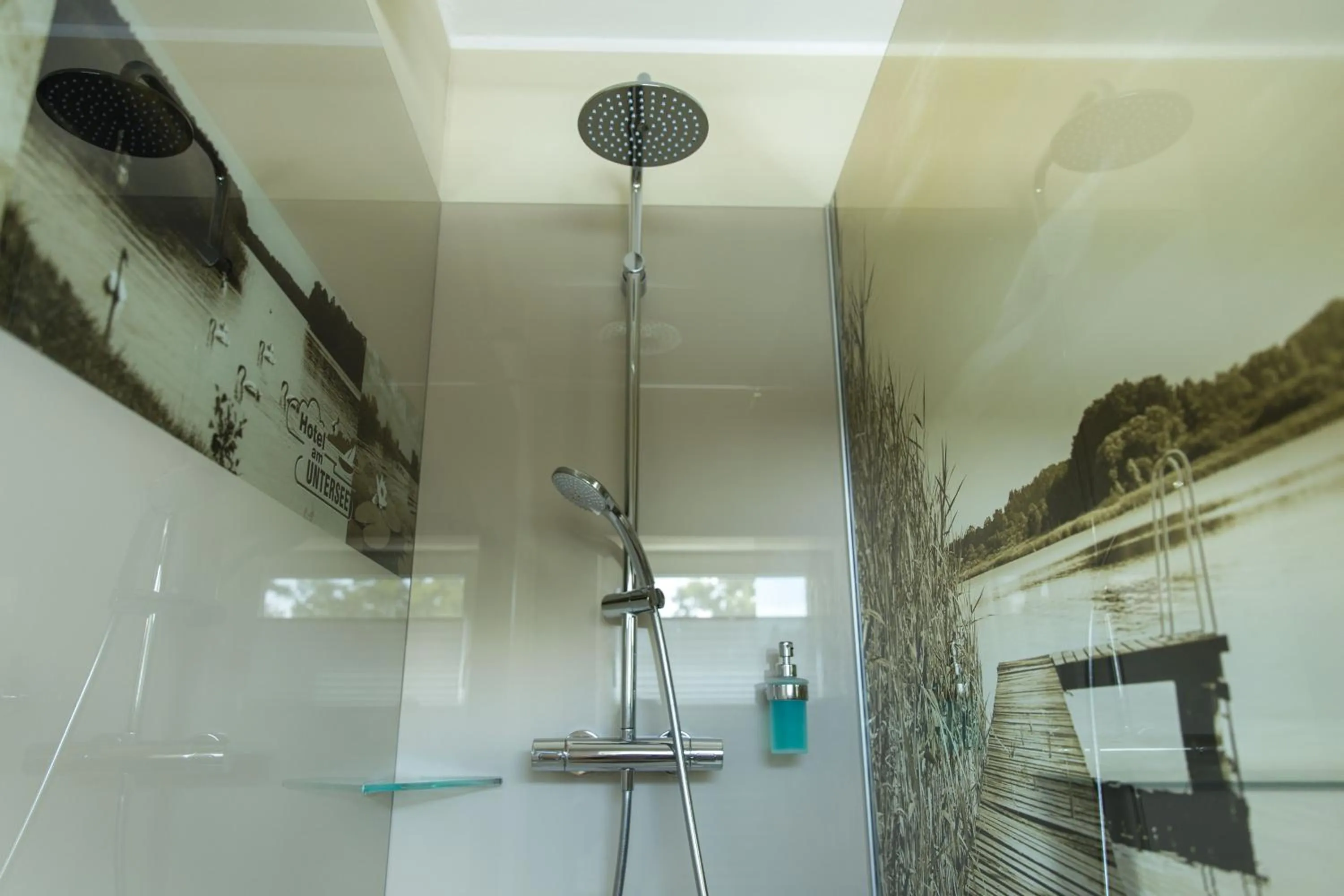 Bathroom in Hotel am Untersee