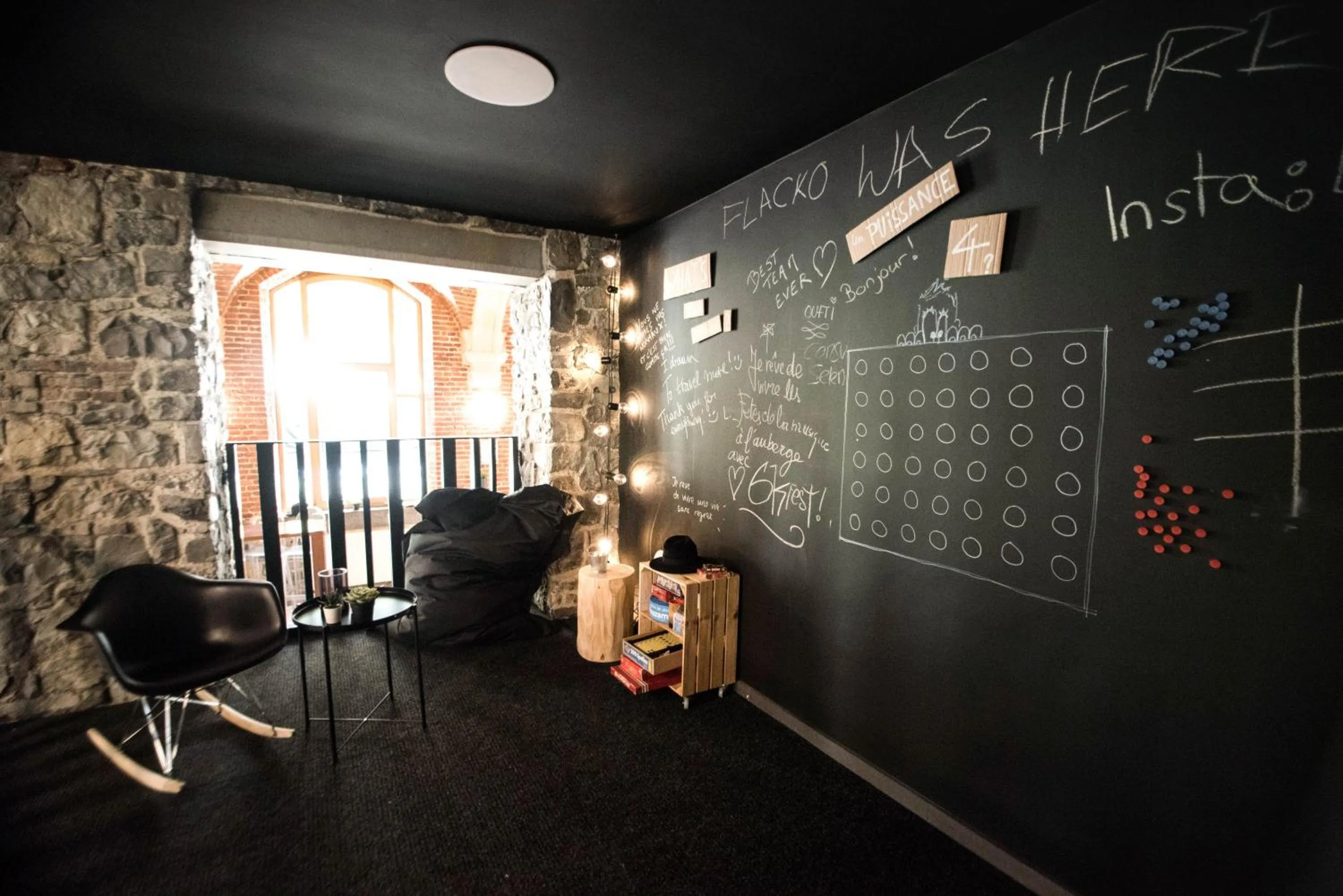 children in Liège Youth Hostel