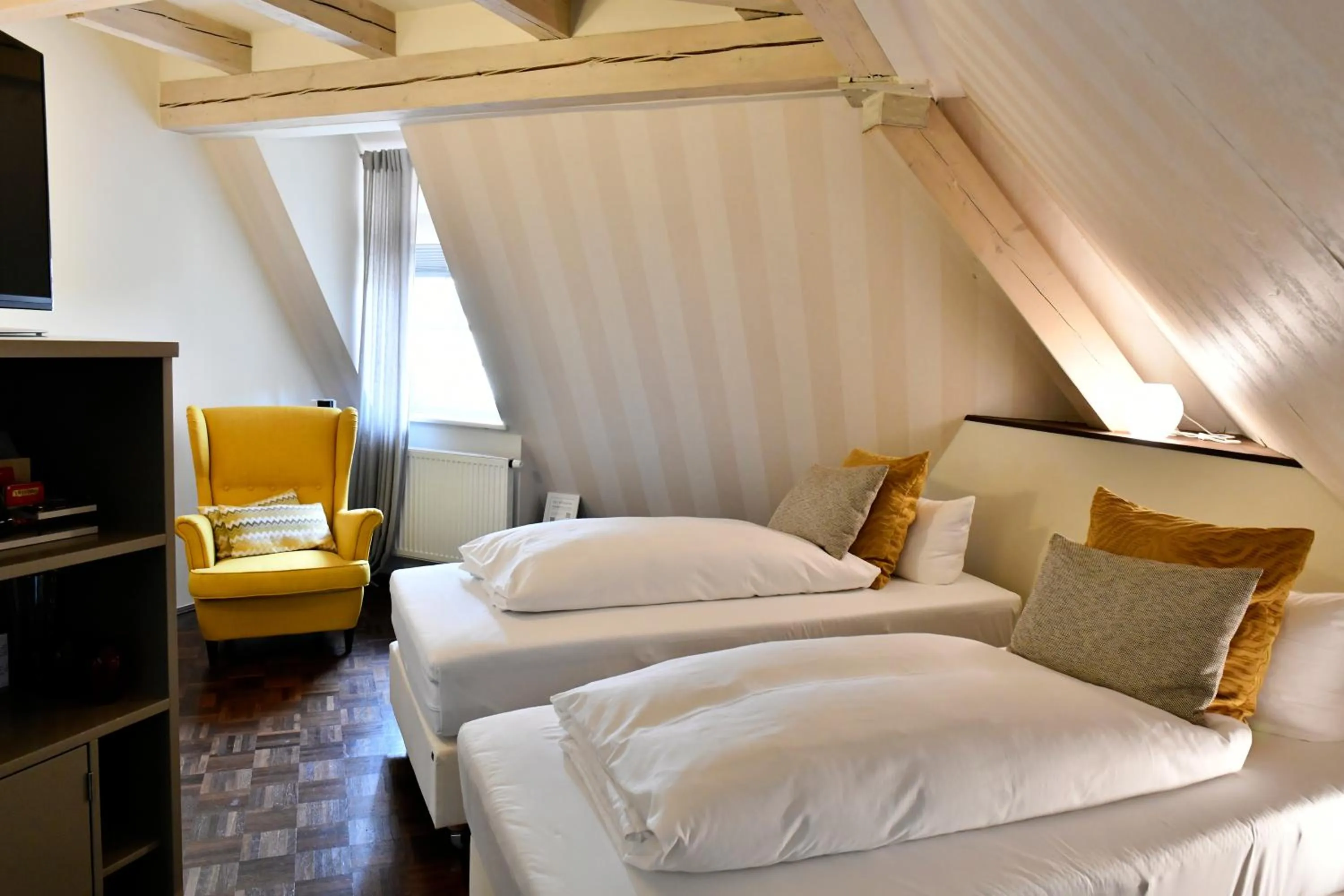 Bed in Villa Mittermeier, Hotellerie & Restaurant