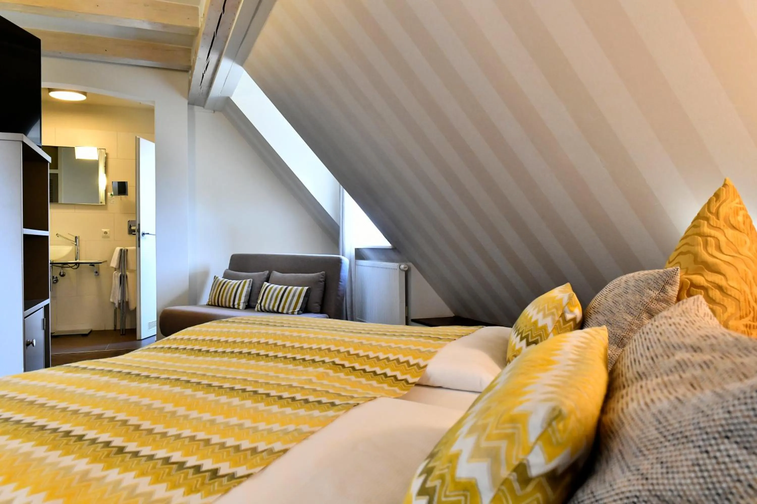 Bed in Villa Mittermeier, Hotellerie & Restaurant