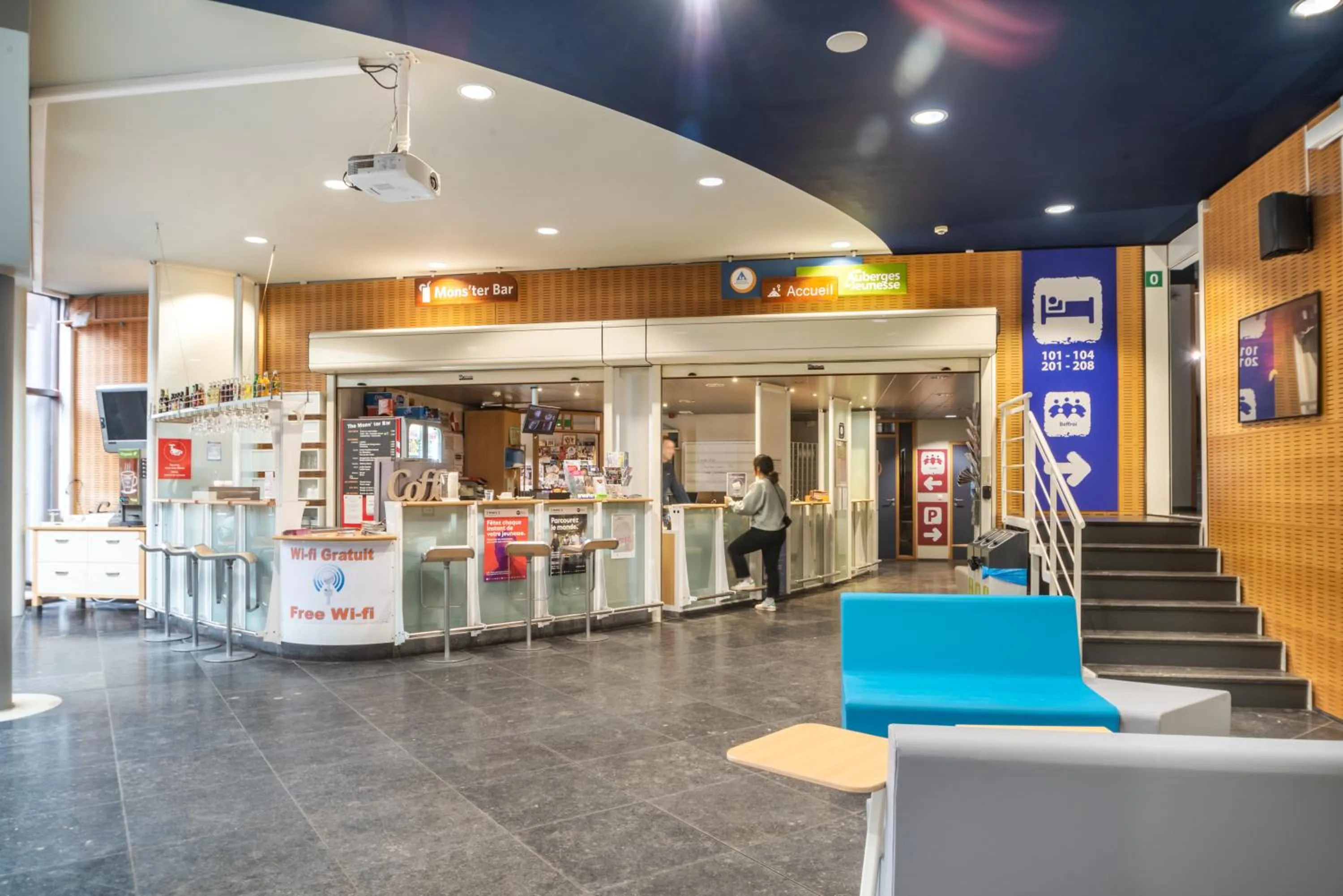Lobby or reception in Auberge de Jeunesse de Mons