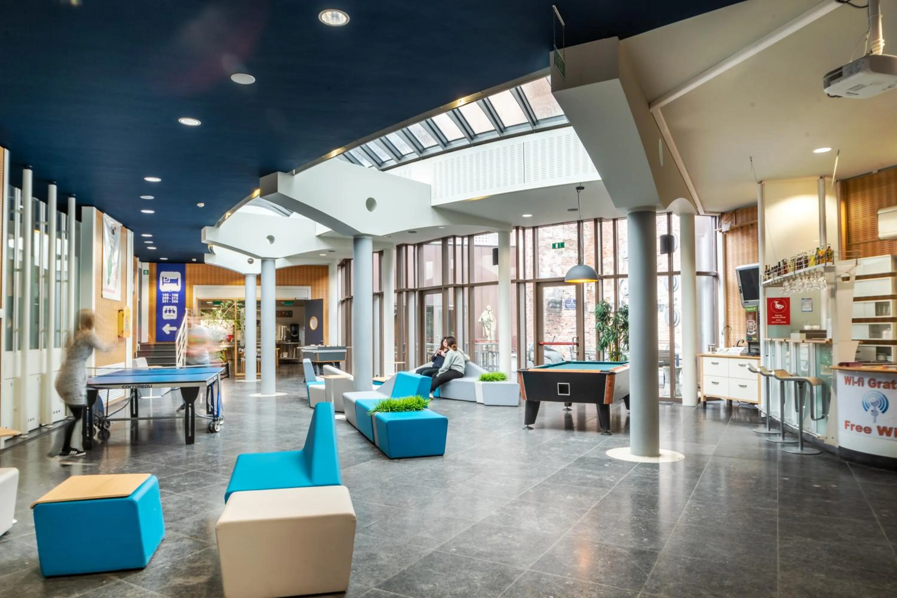 Lobby or reception in Auberge de Jeunesse de Mons