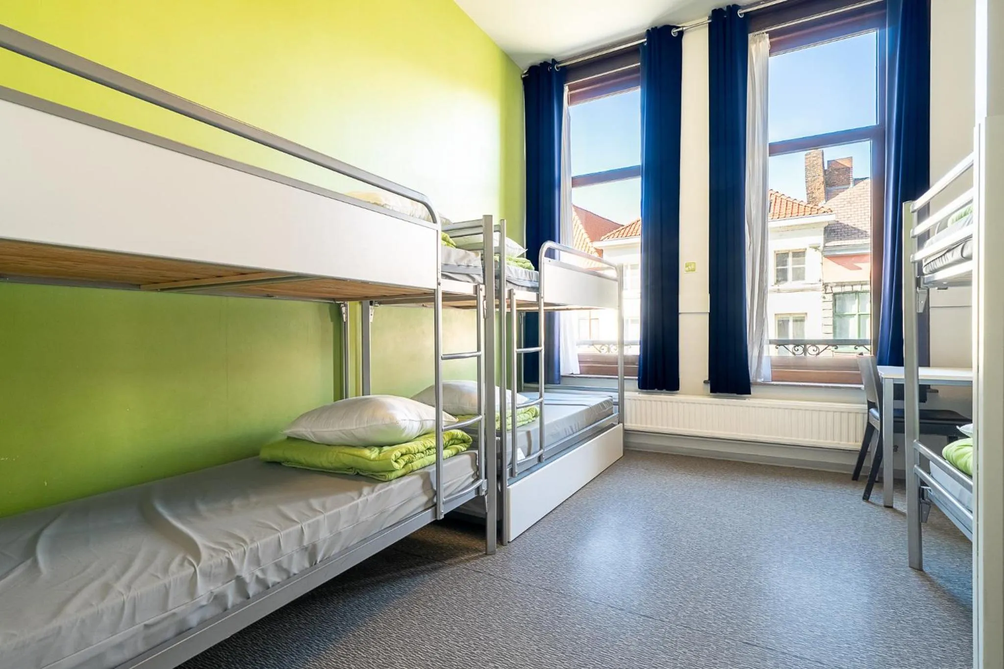 Bed in Auberge de Jeunesse de Tournai - Youth Hostel