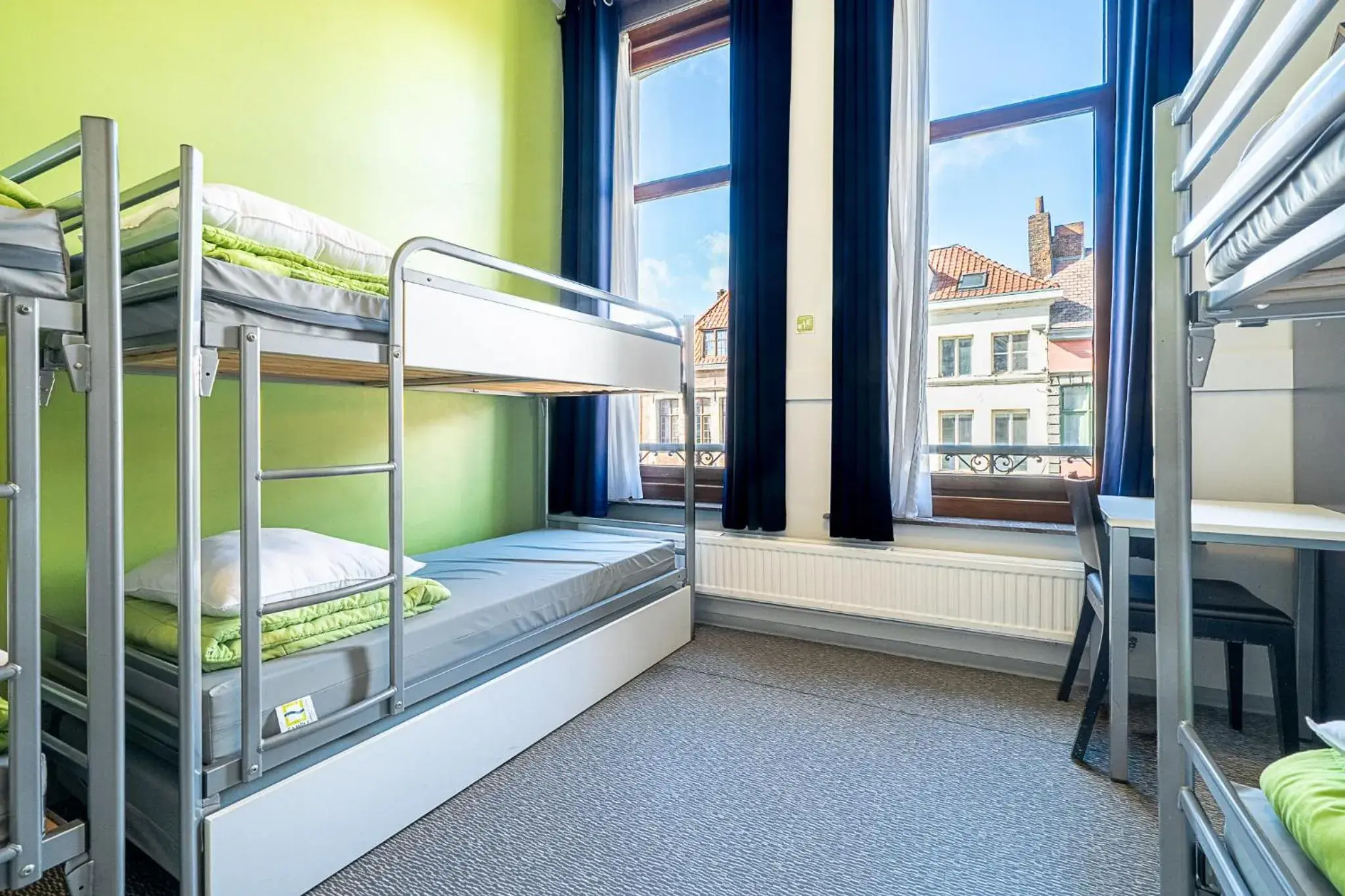 Single Bed in Female Dormitory Room in Auberge de Jeunesse de Tournai - Youth Hostel Single Bed in Female Dormitory Room in Auberge de Jeunesse de Tournai - Youth Hostel