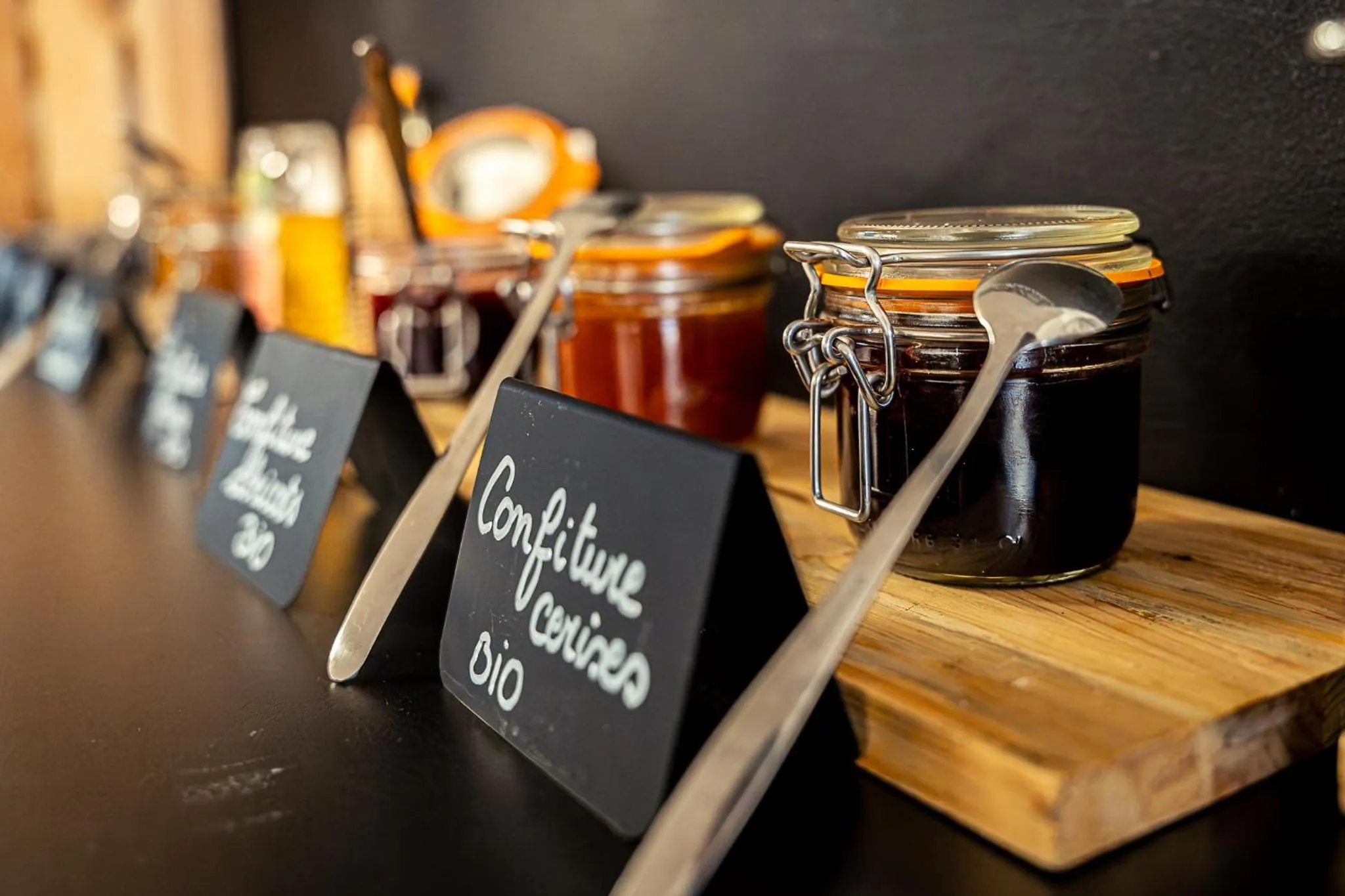 Buffet breakfast in Auberge de Jeunesse de Tournai - Youth Hostel