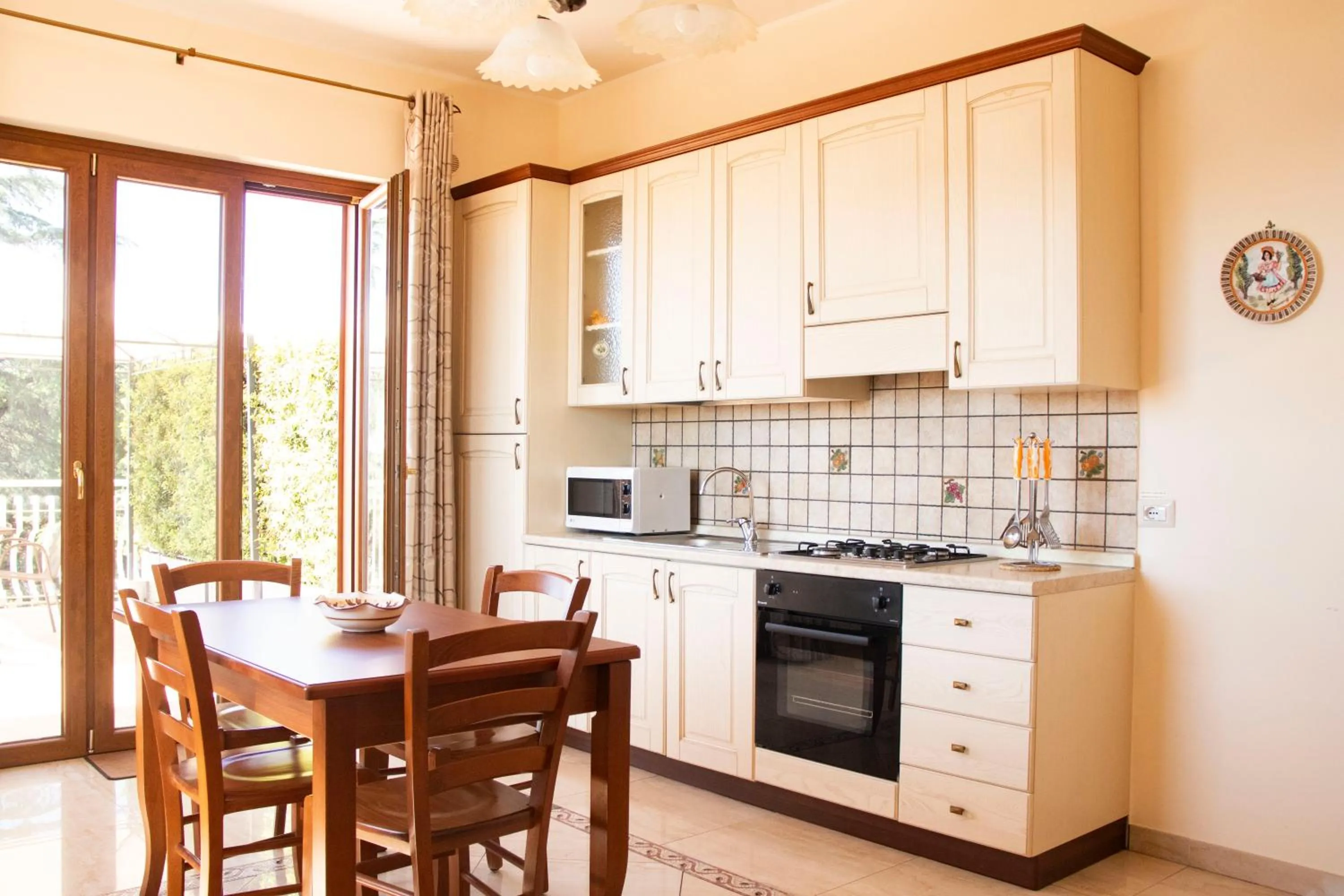 Kitchen or kitchenette in Etna Royal View
