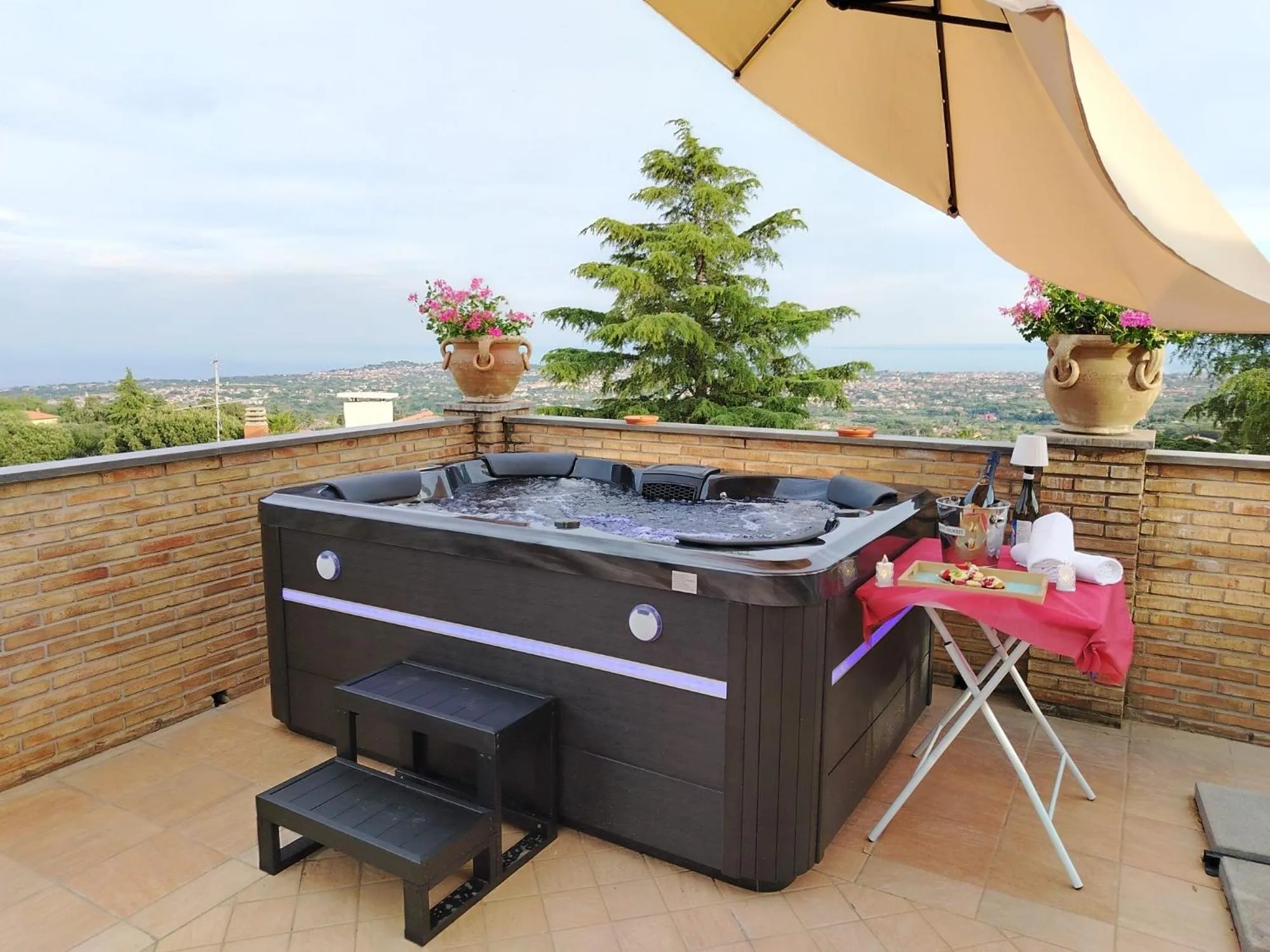 Day in Etna Royal View