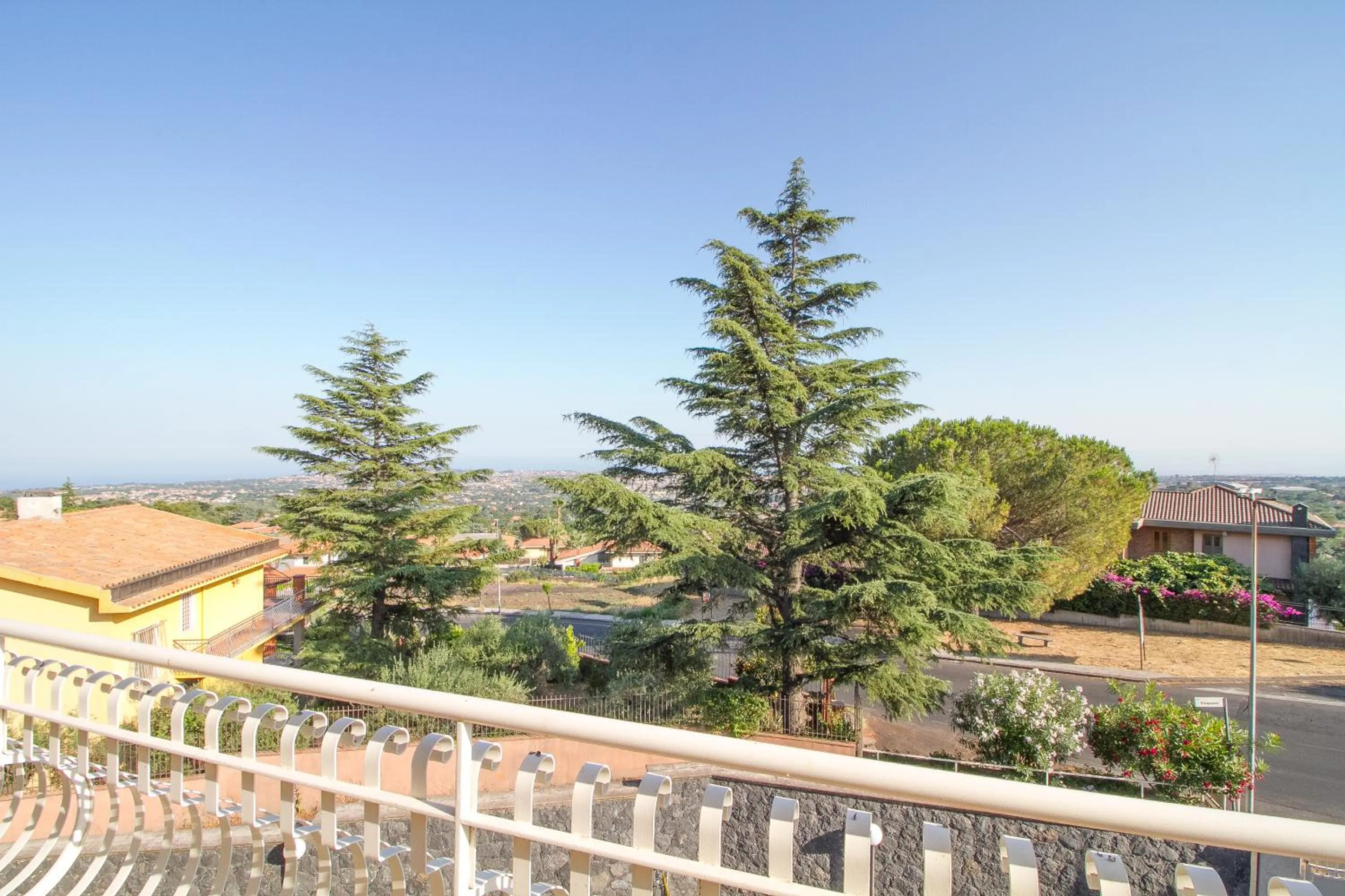 Sea view in Etna Royal View