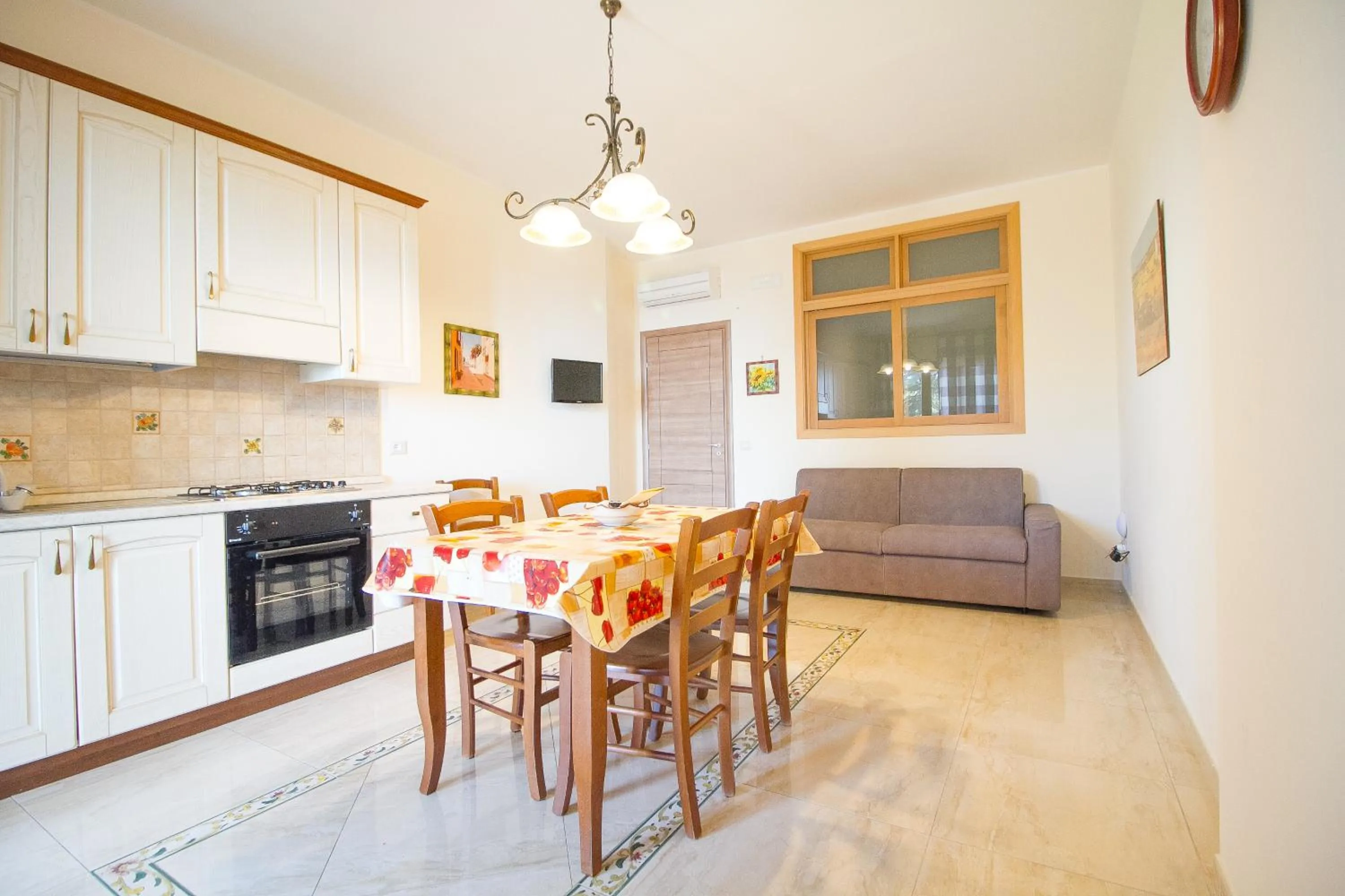 Living room in Etna Royal View