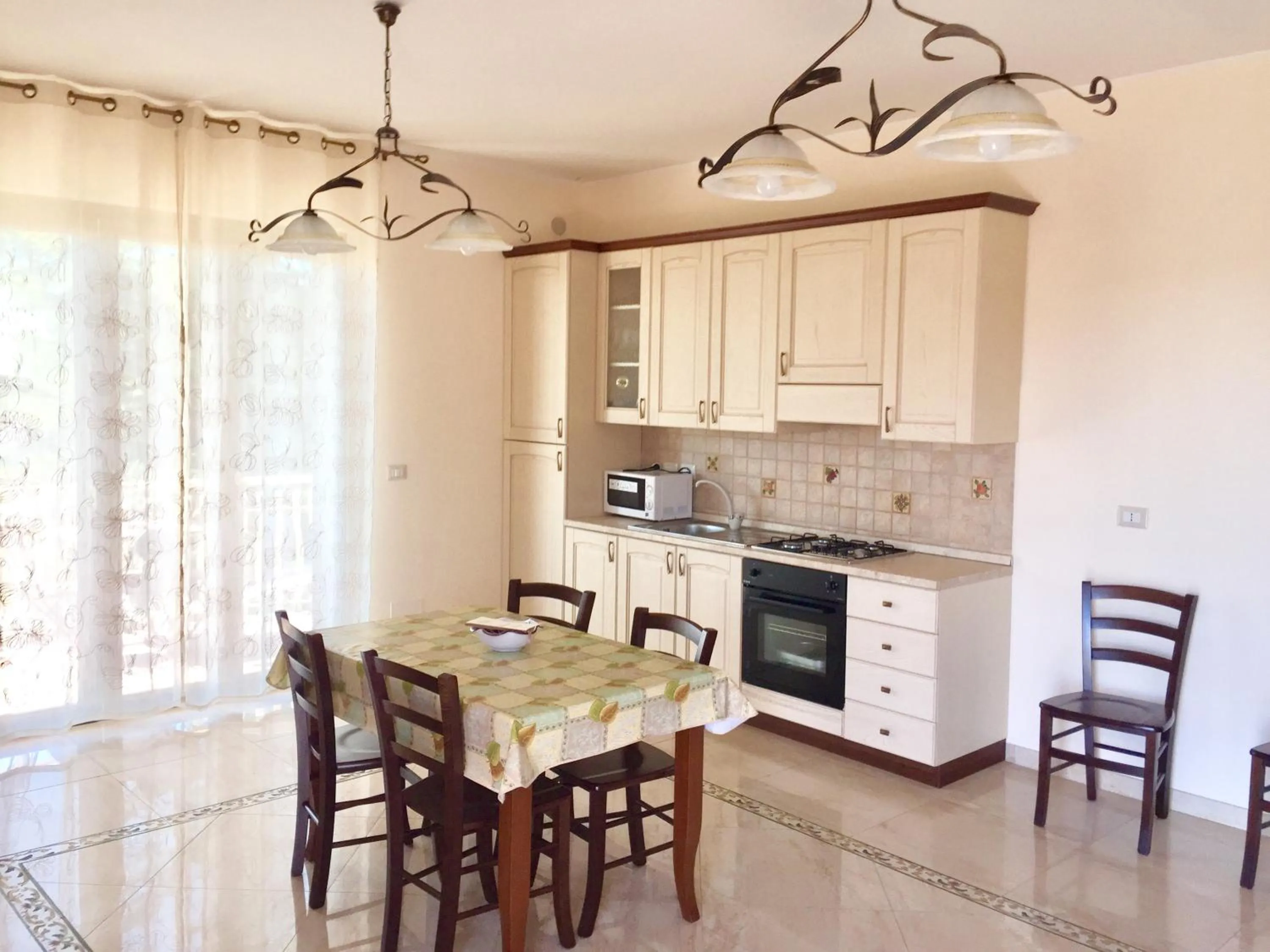 Living room in Etna Royal View