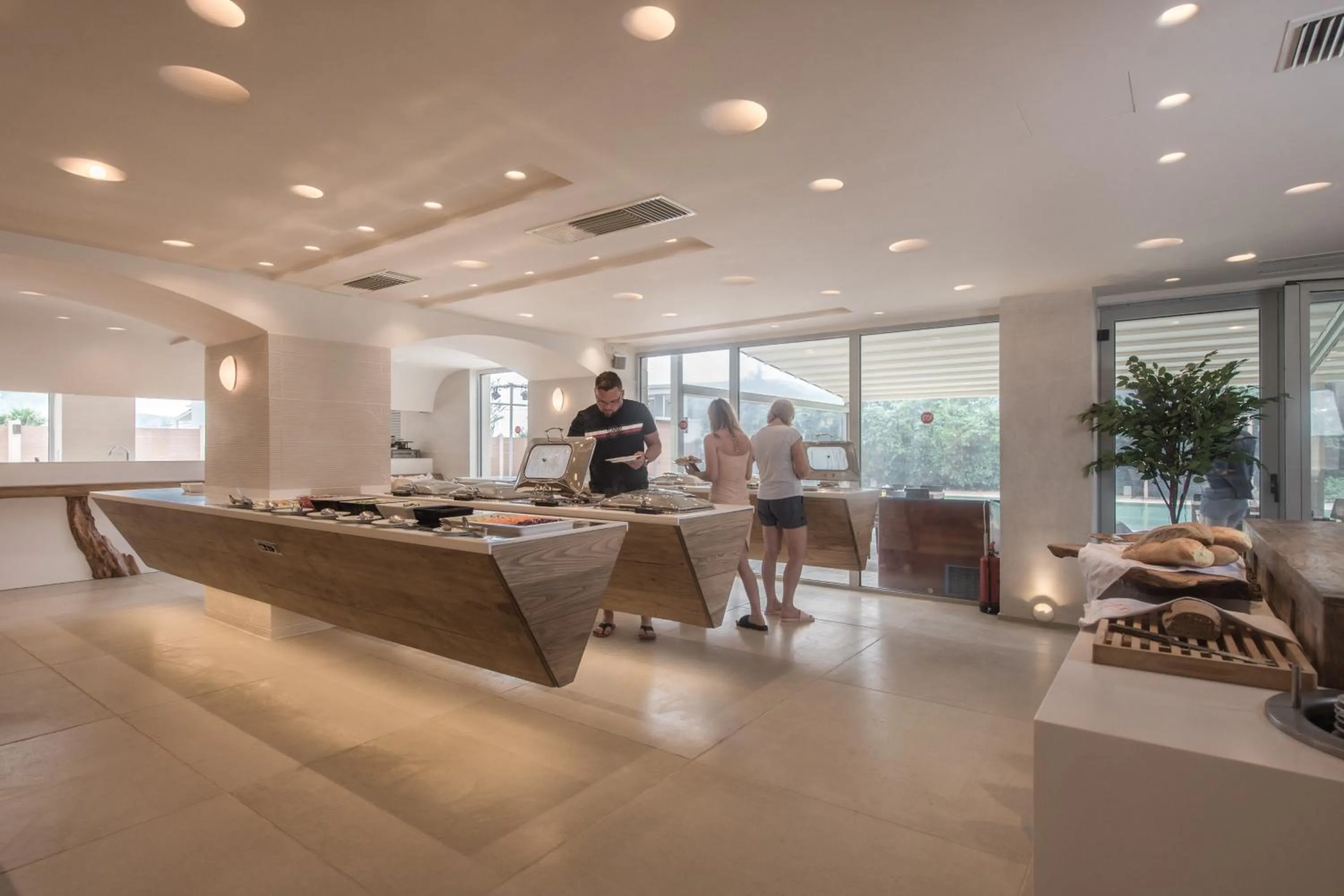 Restaurant/places to eat in GARDELLI RESORT