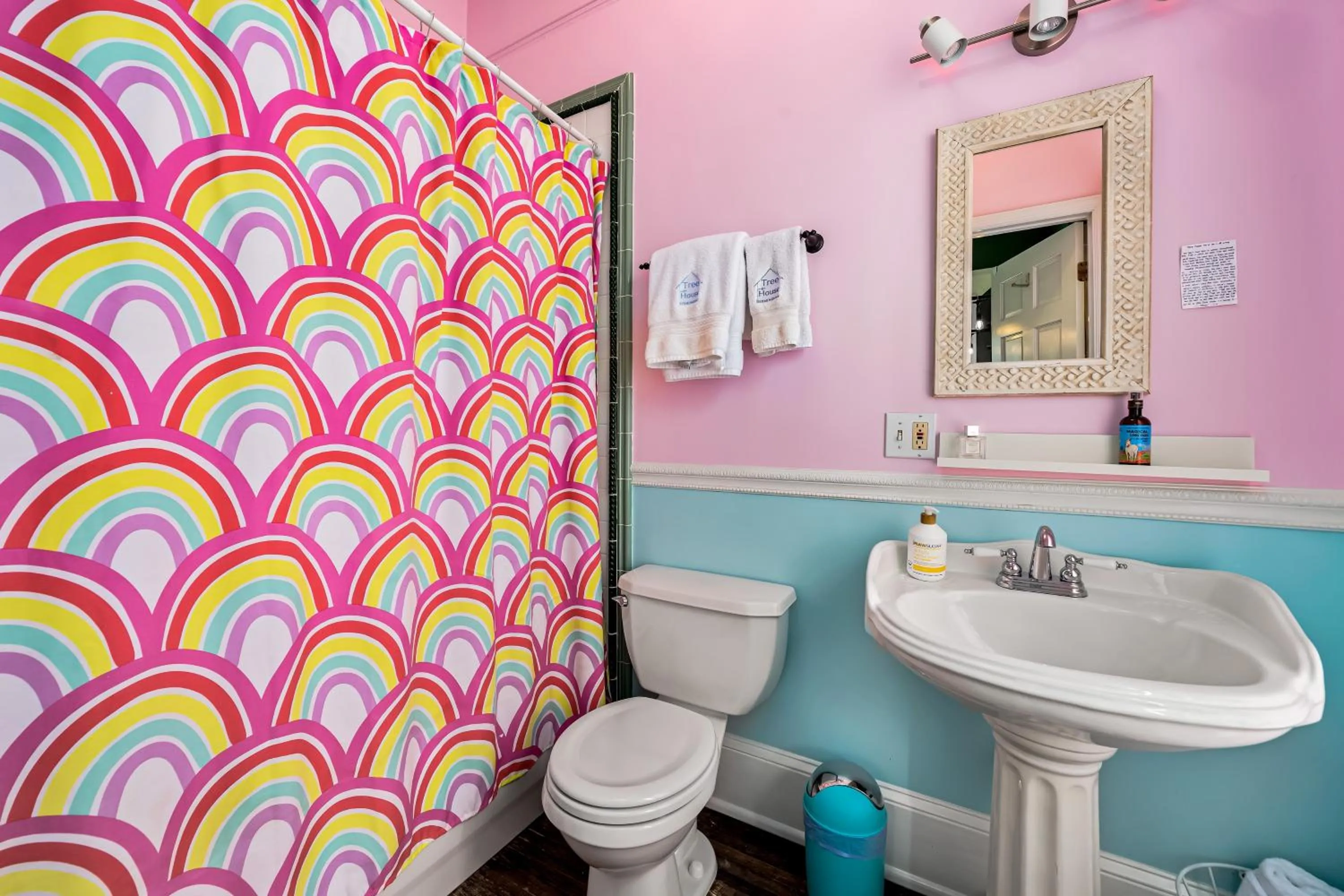 Bathroom in Birmingham Tree House