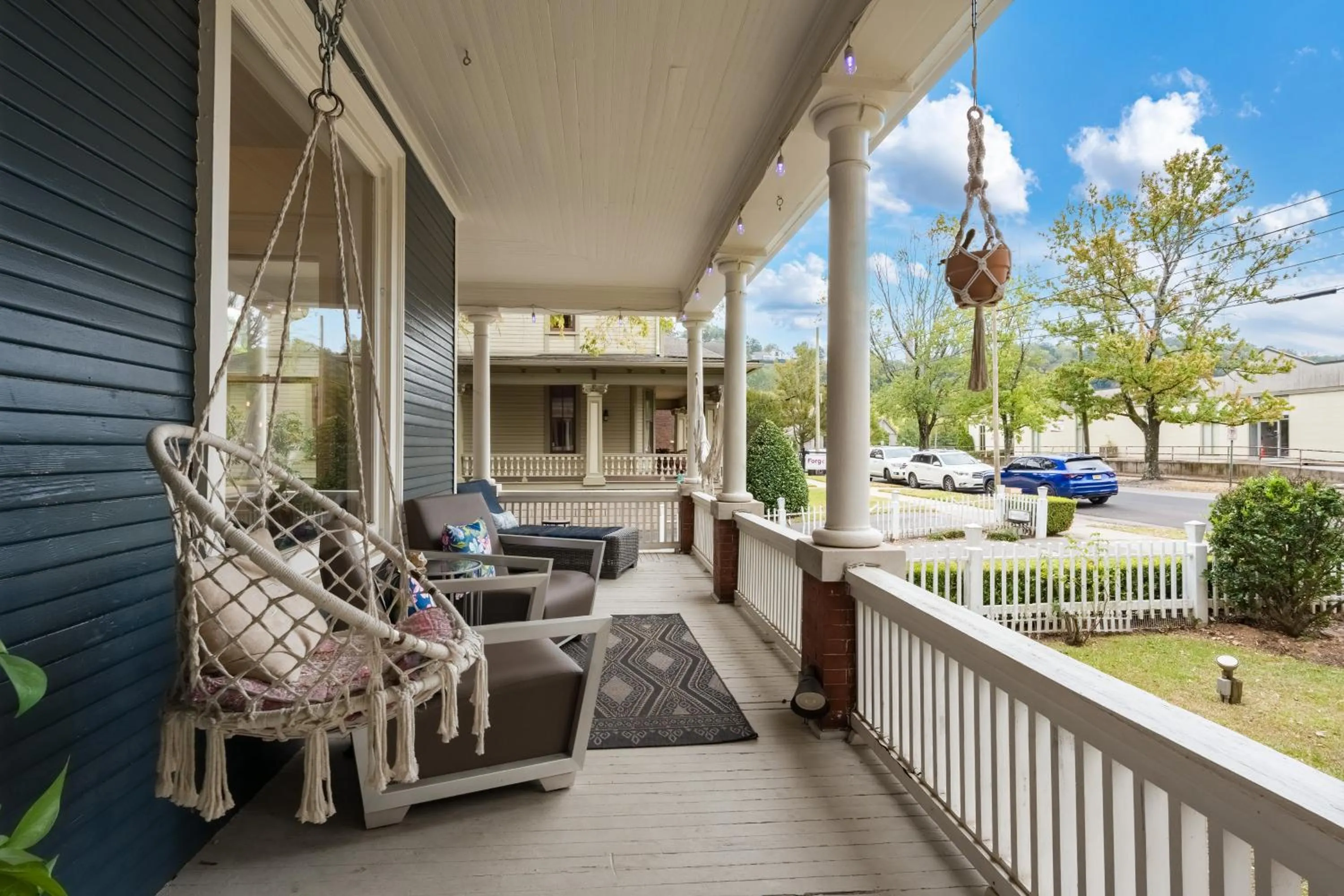 Patio in Birmingham Tree House