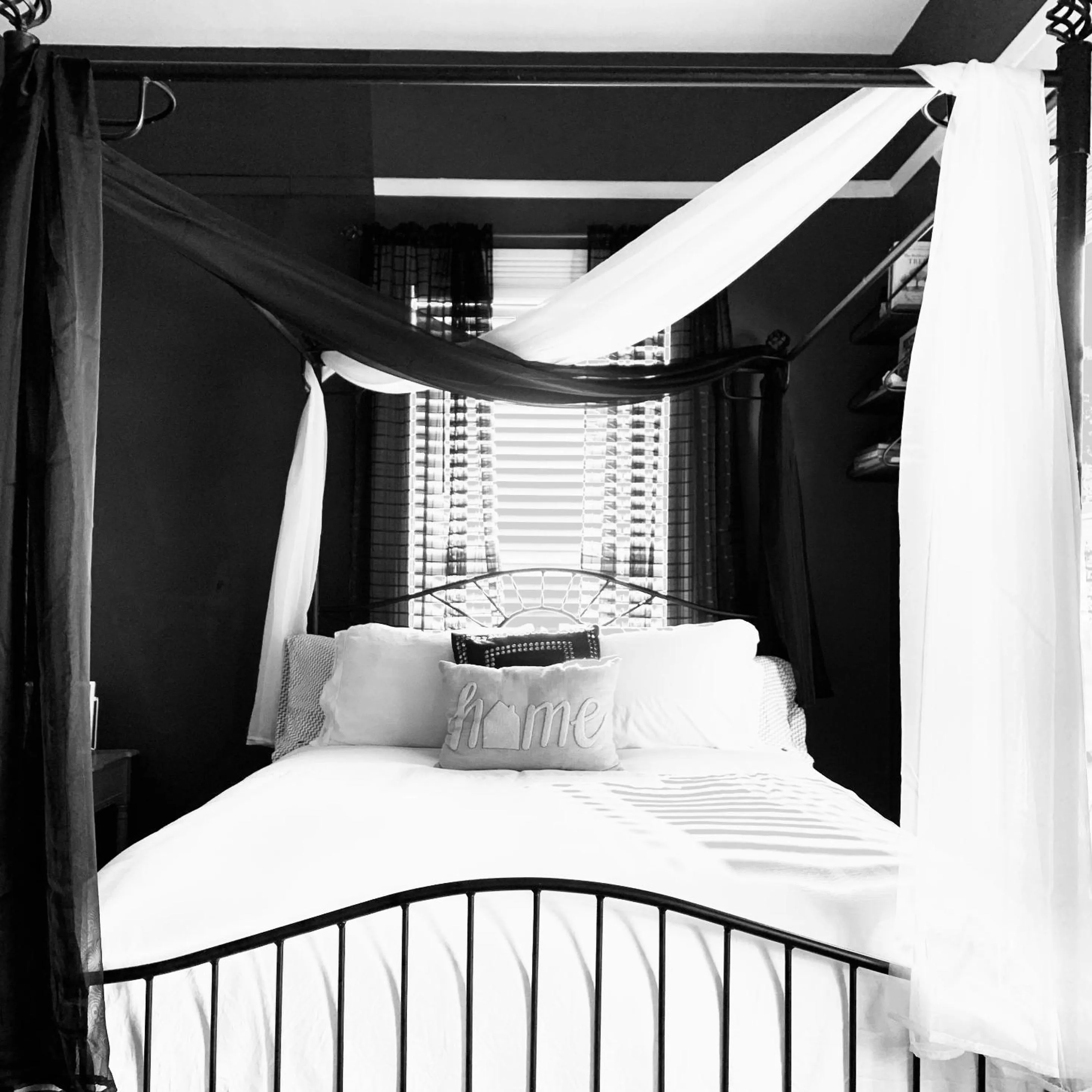 Bed in Birmingham Tree House
