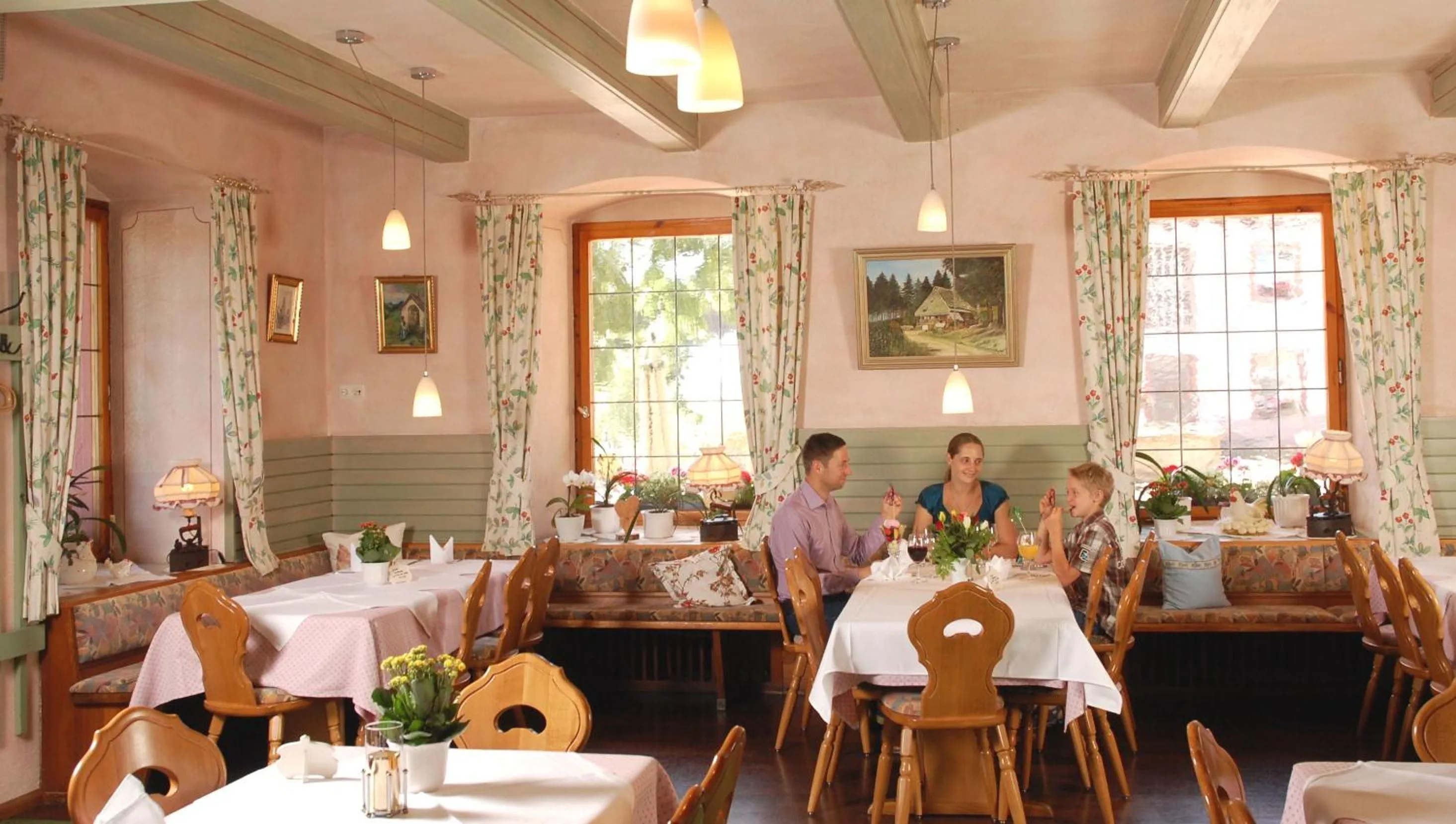 Restaurant/places to eat in Hotel Hirschen