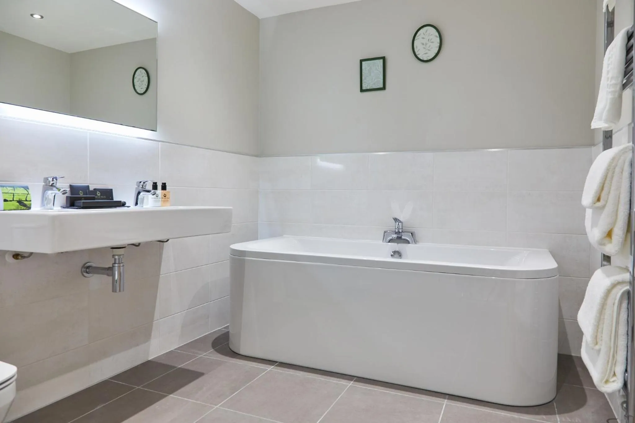 Bathroom in The Lime Tree Inn