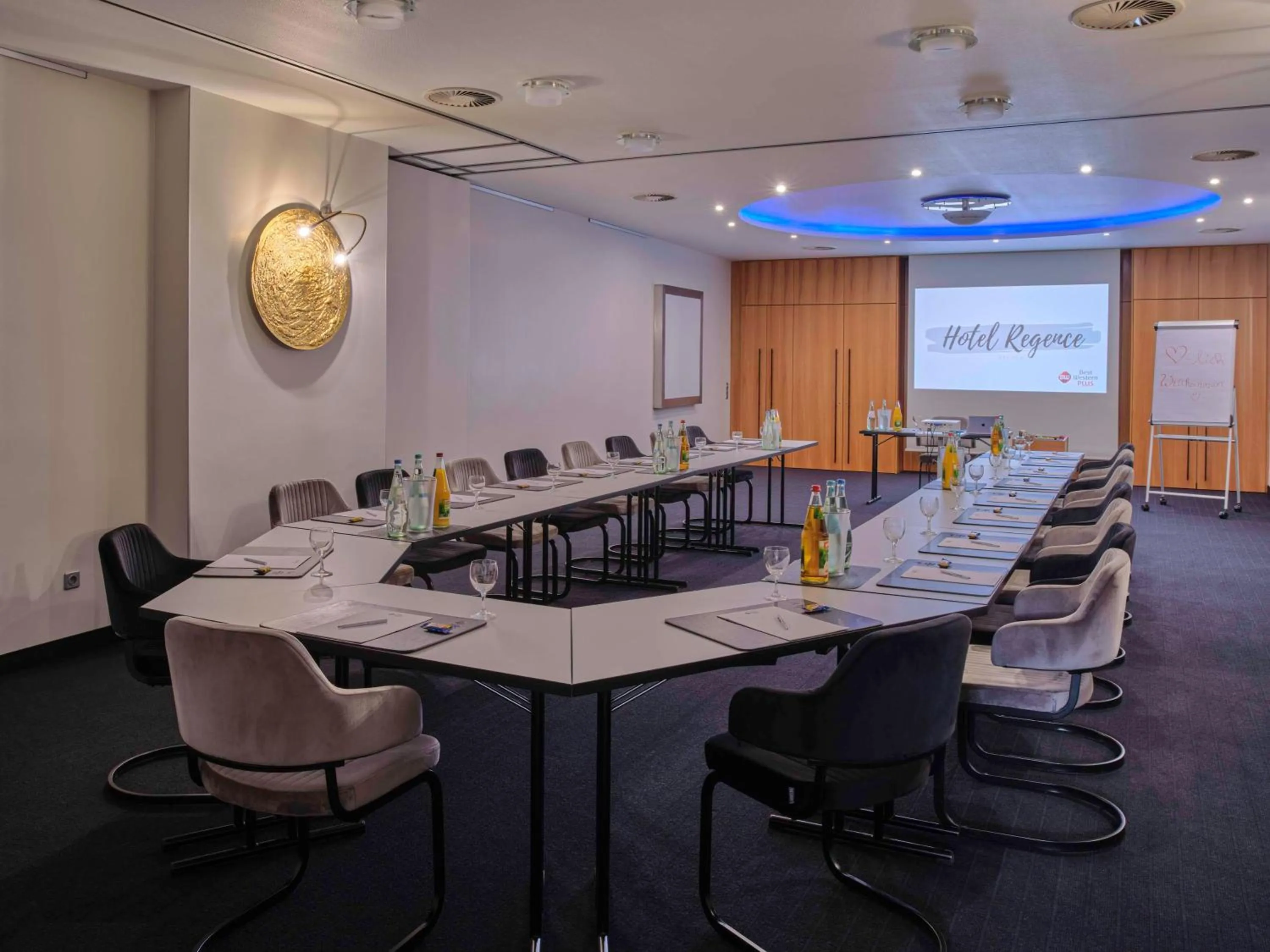 Meeting/conference room in Best Western Plus Hotel Regence