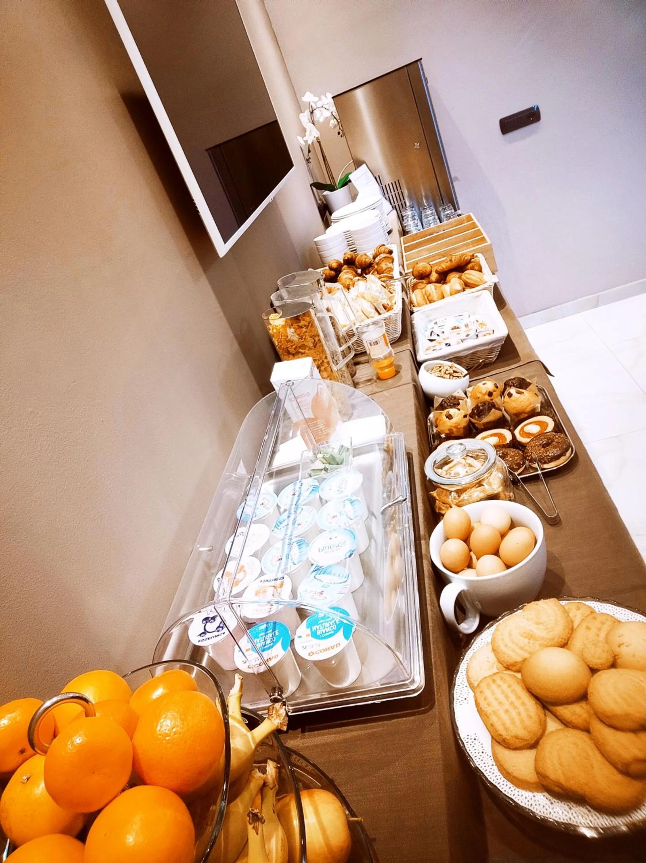 Buffet breakfast in Hotel Folen