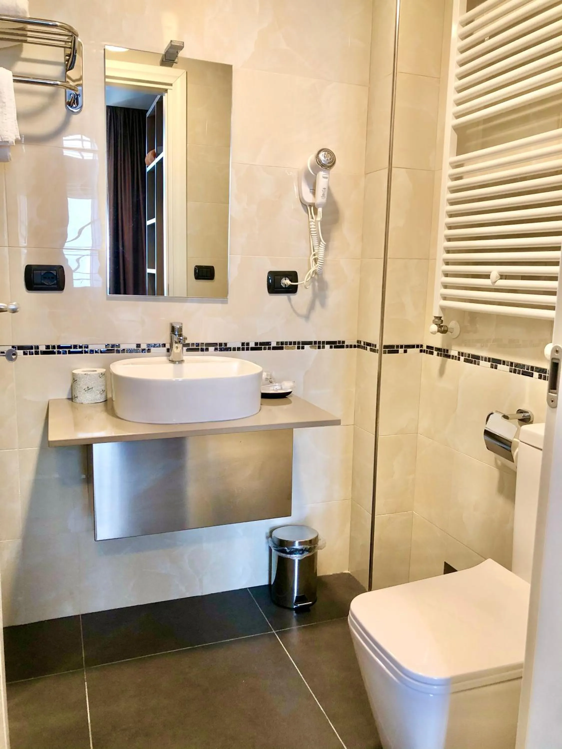 Bathroom in Hotel Folen