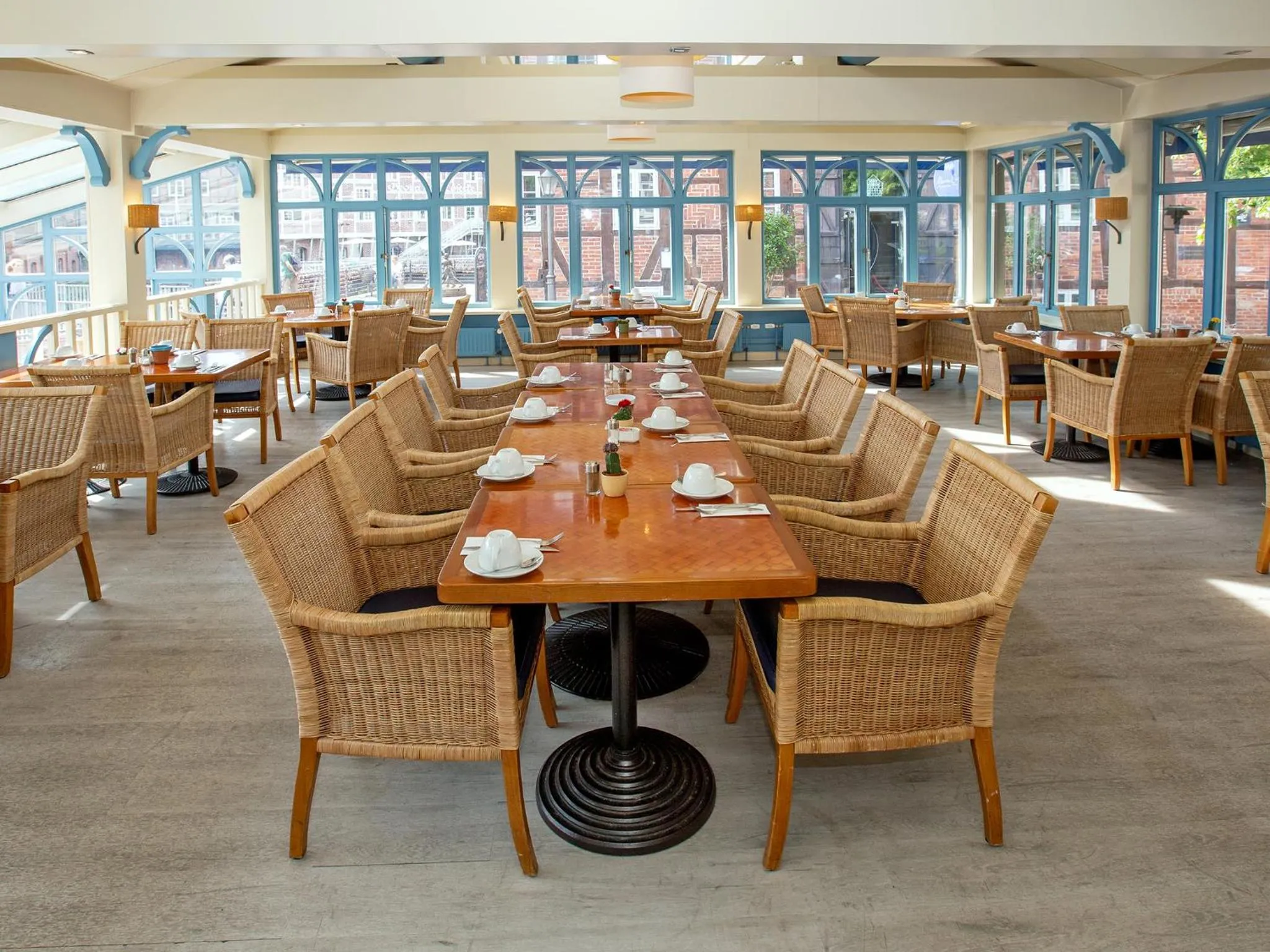 Restaurant/places to eat in DORMERO Hotel Bergström Lüneburg