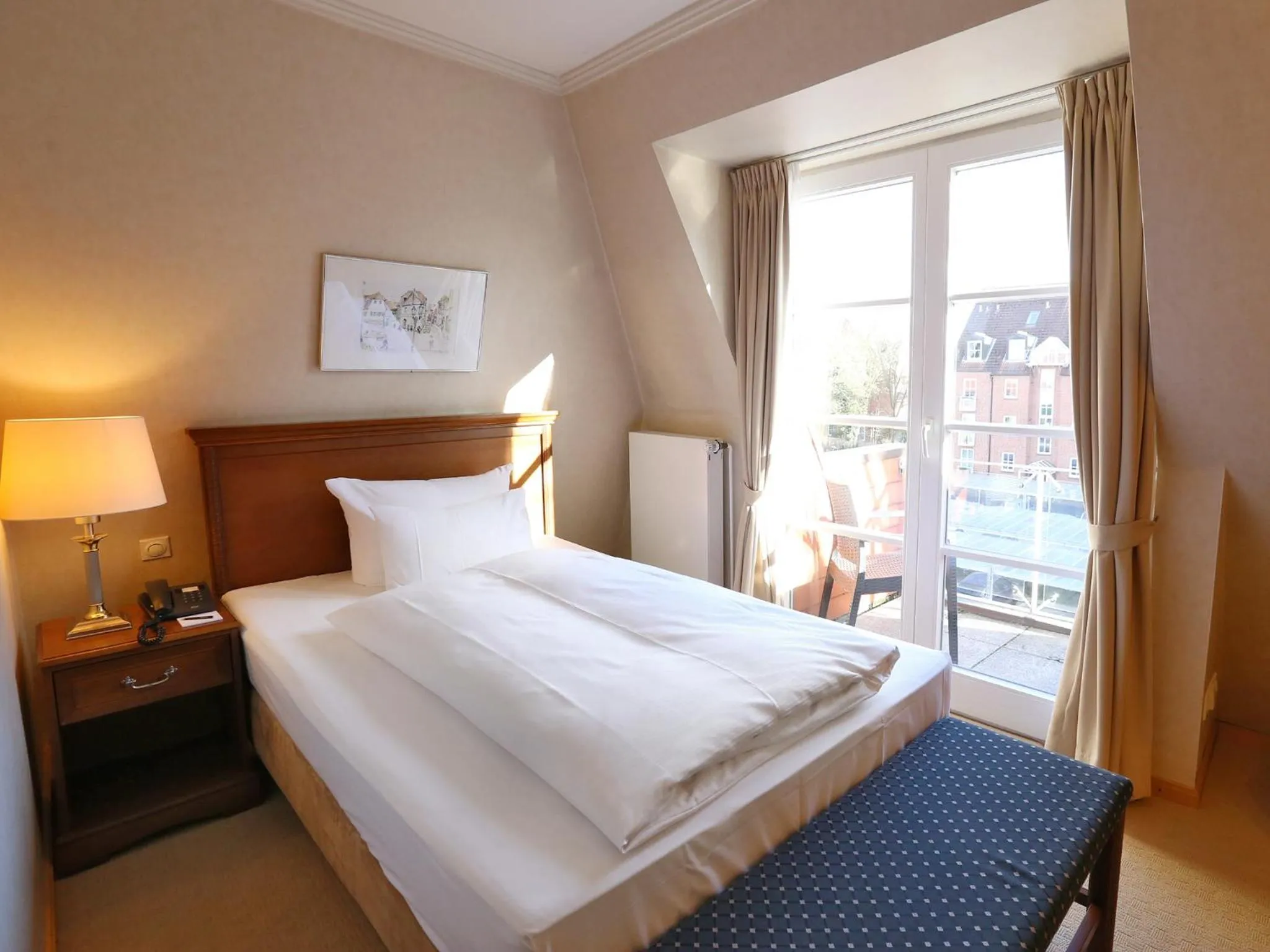 Photo of the whole room, Bed in DORMERO Hotel Bergström Lüneburg