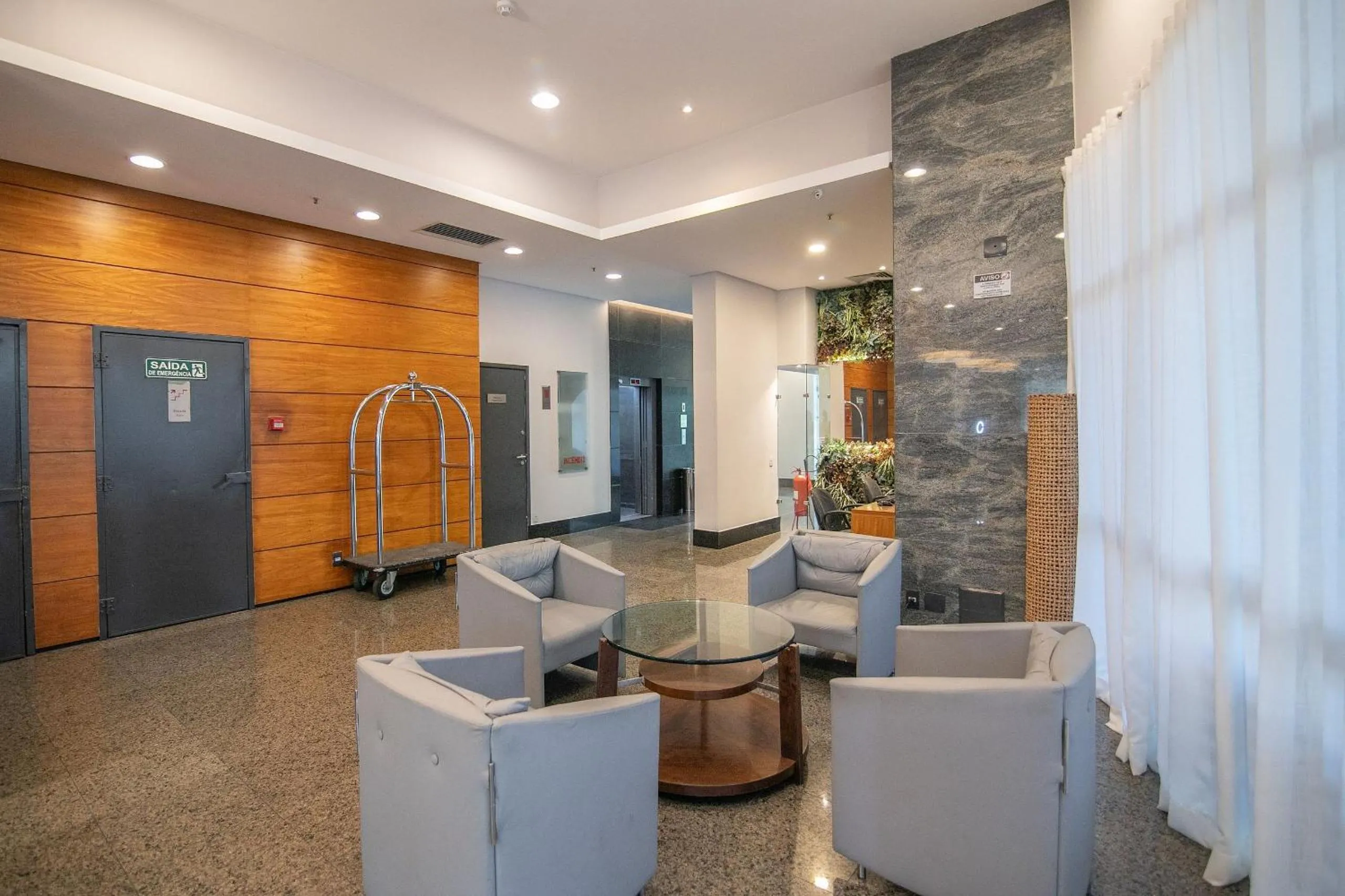 Lobby or reception in Flat Barra First