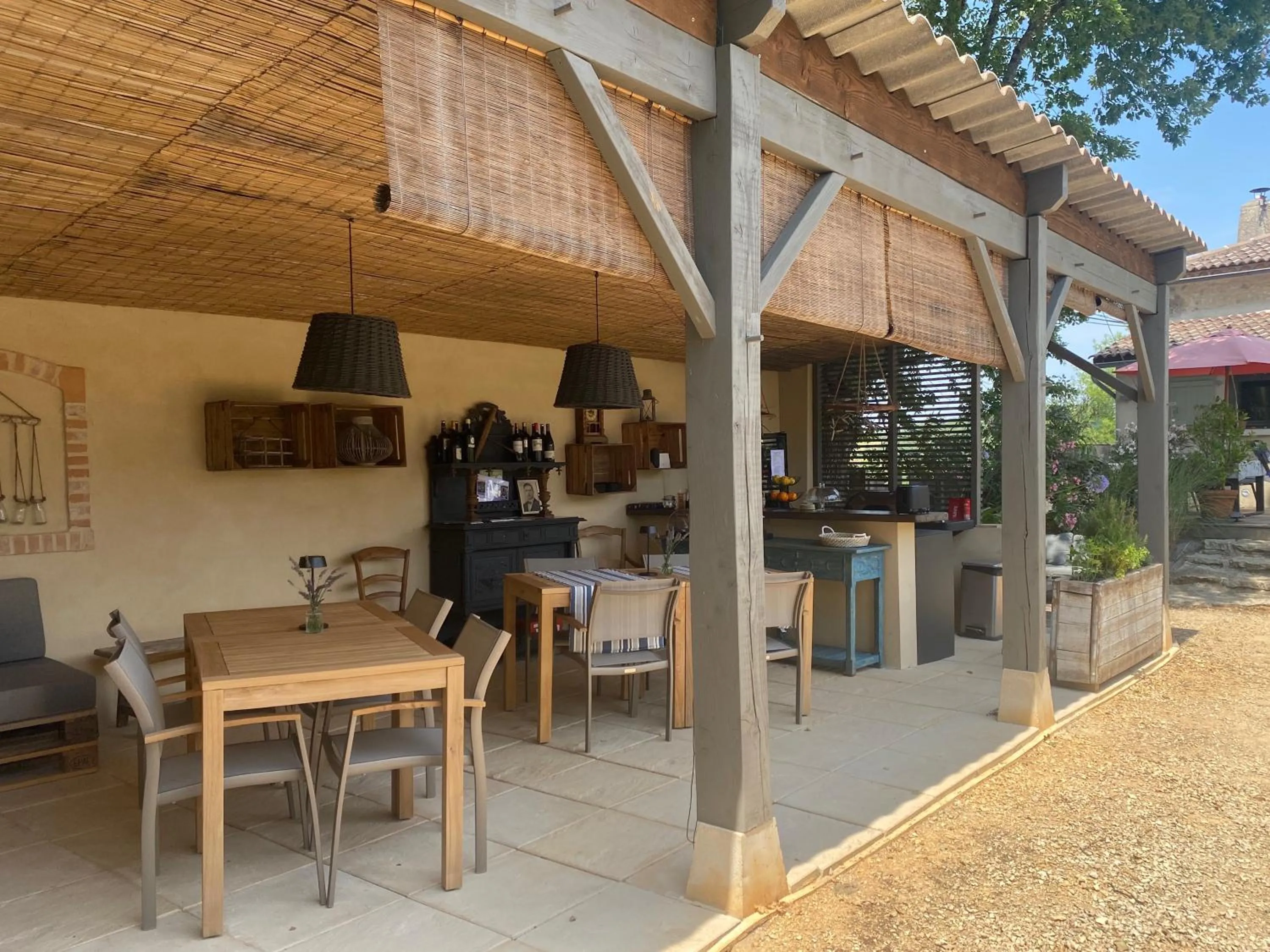 Property building in Maison Reces