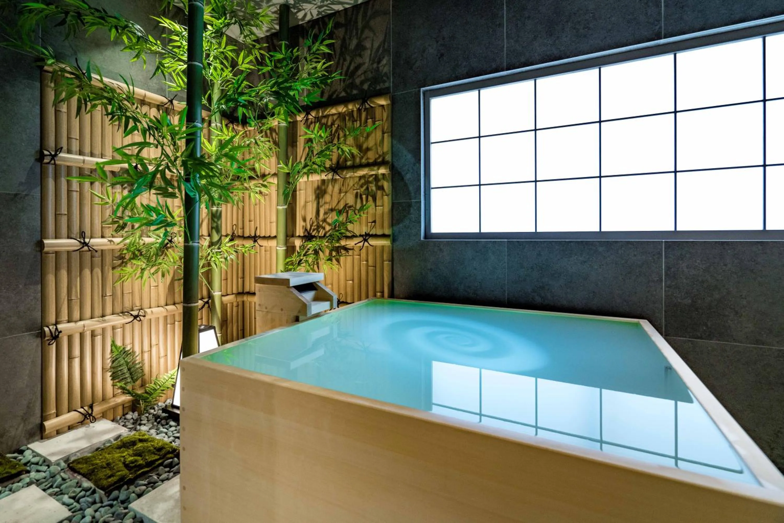 Bathroom in KONJAKUSO Osaka Bentencho "HIKARIYUYA" Projection M apping SPA