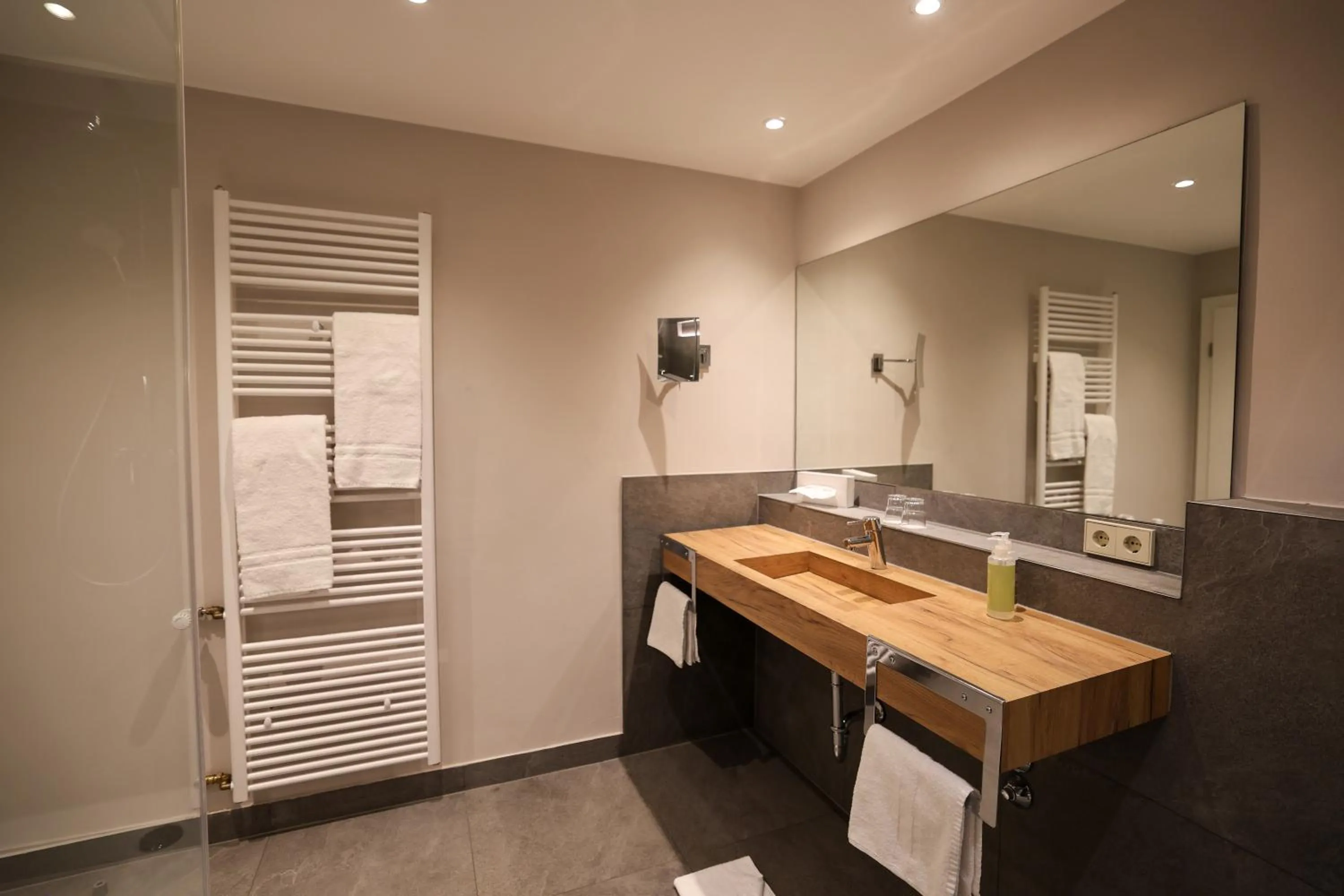 Bathroom in Hotel Rebenhof