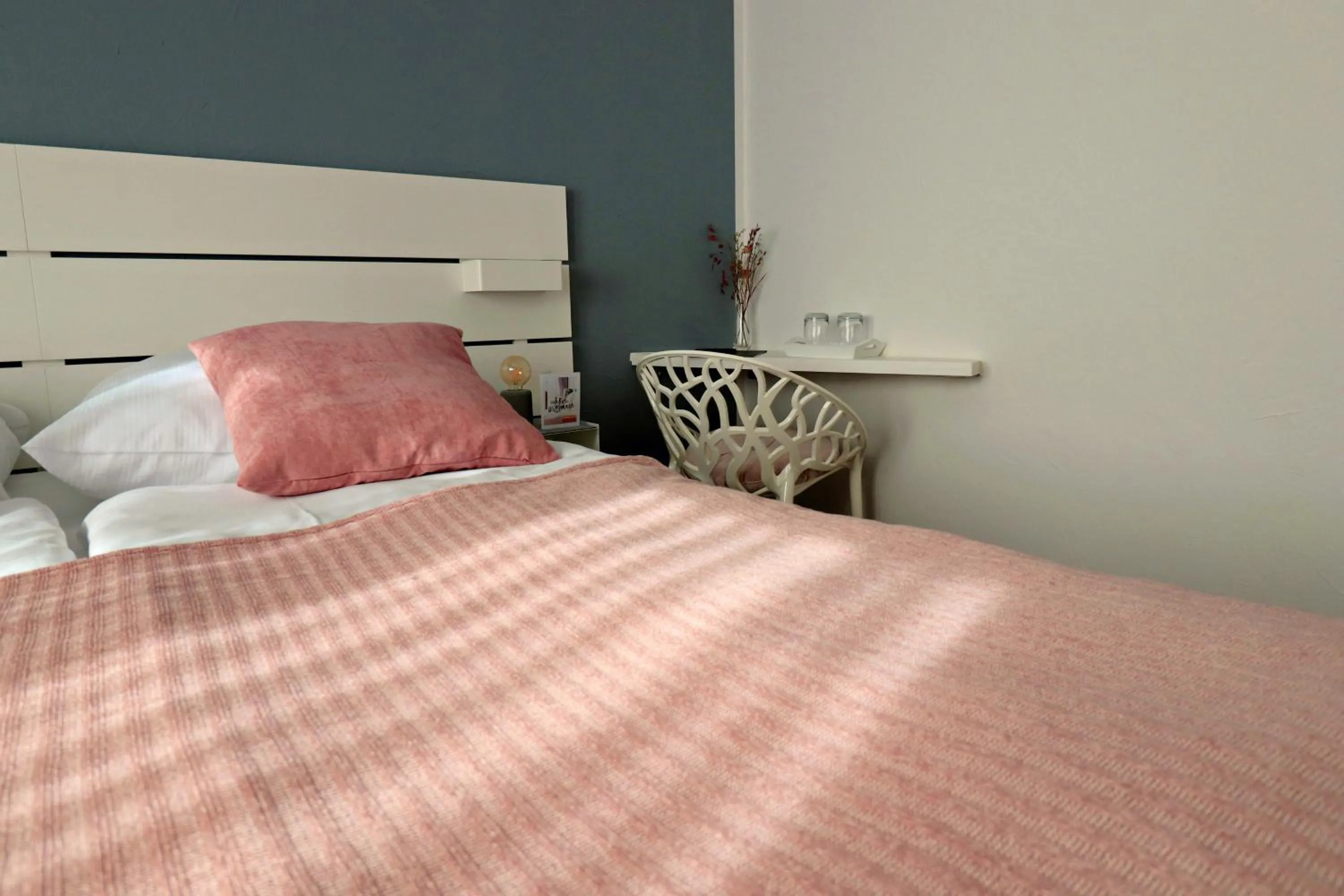 Photo of the whole room, Bed in Boutique Hotel VIVA CREATIVO