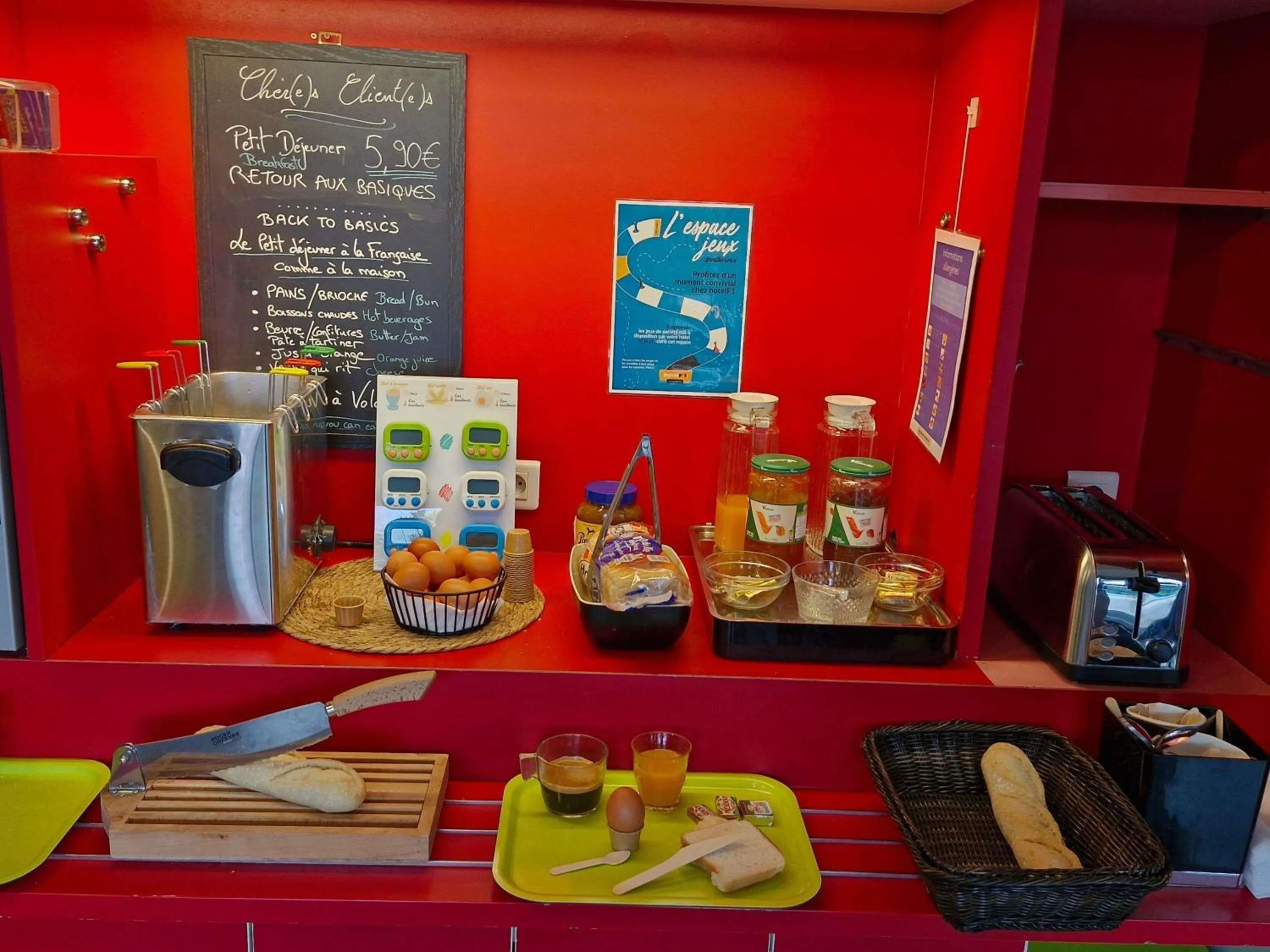 Breakfast in hotelF1 Evry A6