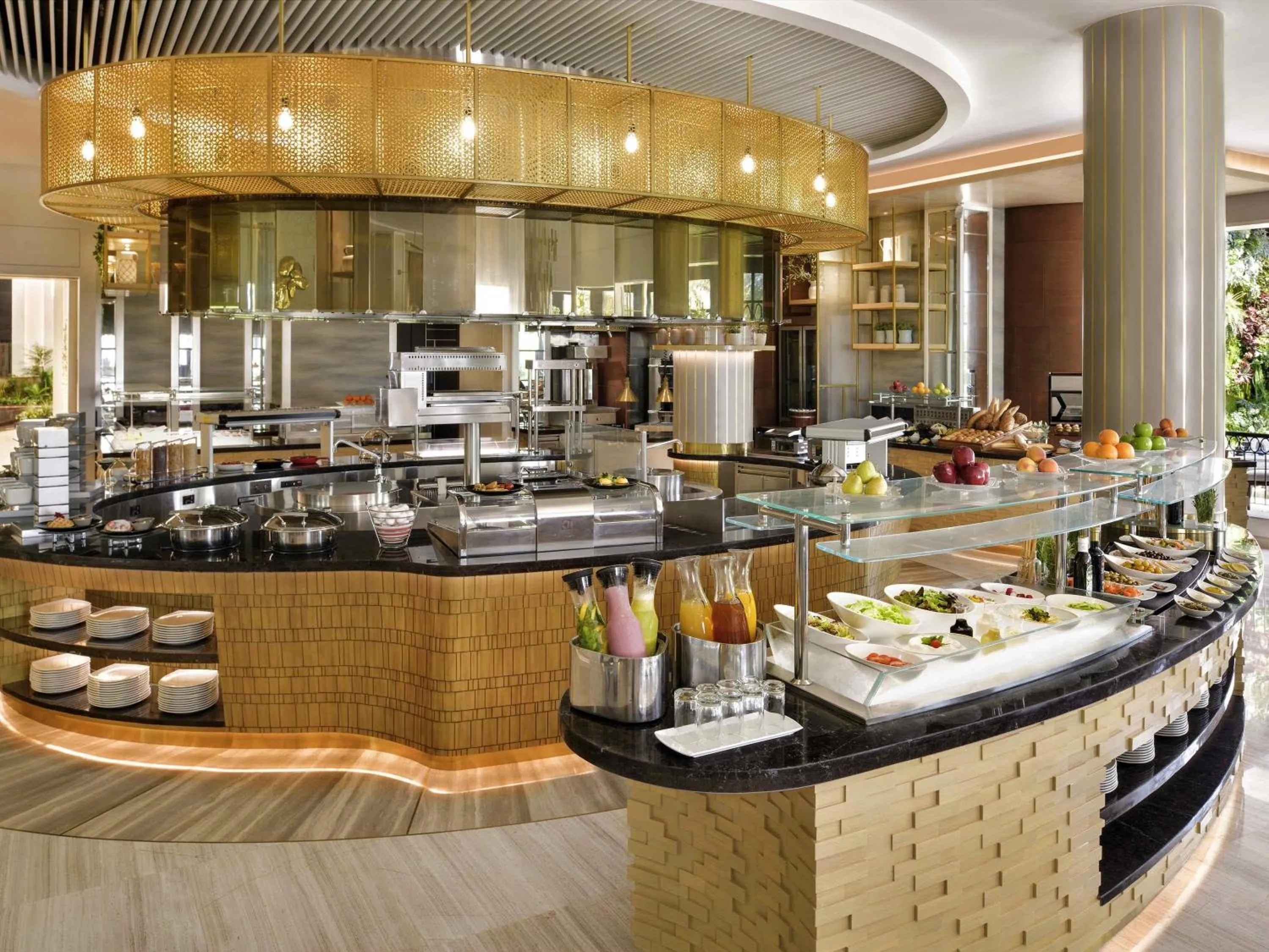 Breakfast in Mövenpick Hotel Bahrain