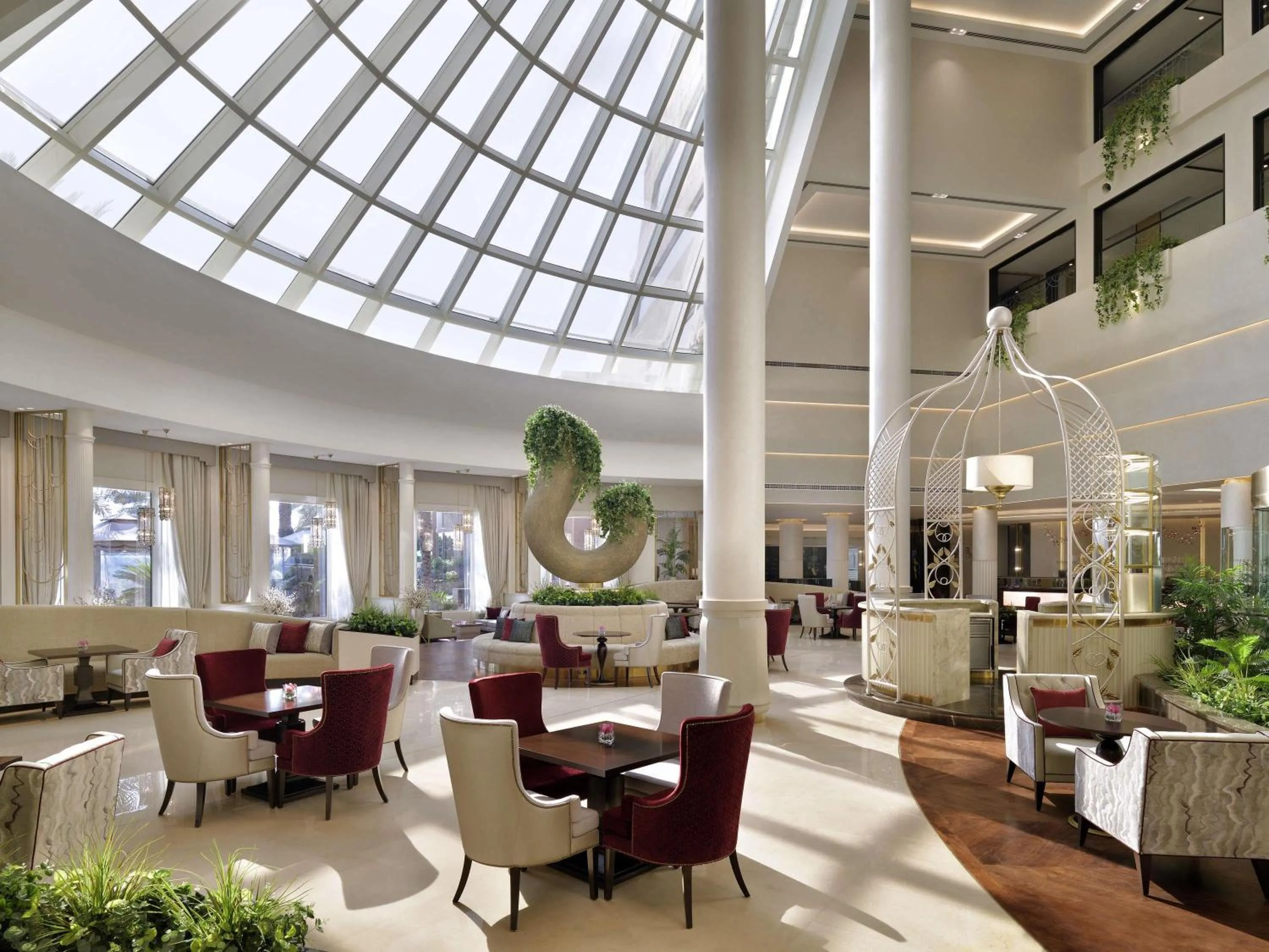 Restaurant/places to eat in Mövenpick Hotel Bahrain