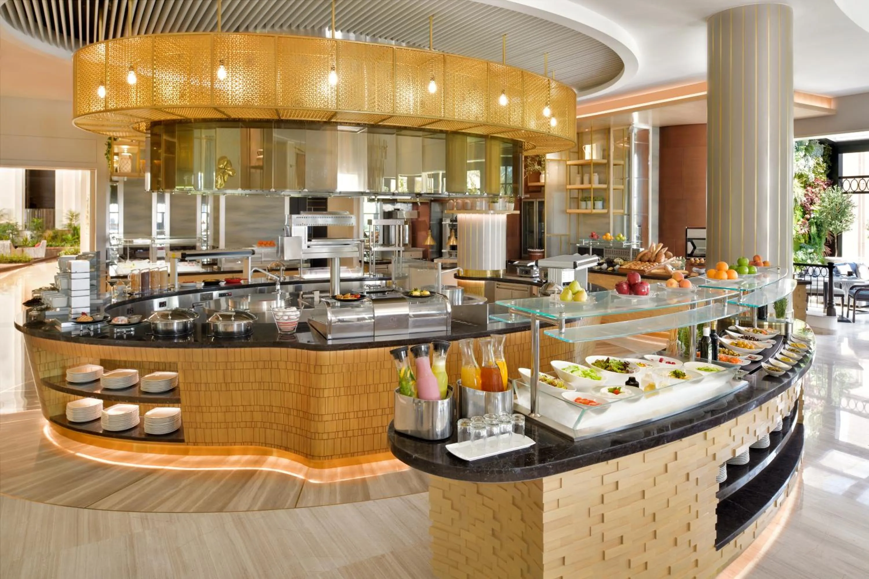 Restaurant/places to eat in Mövenpick Hotel Bahrain