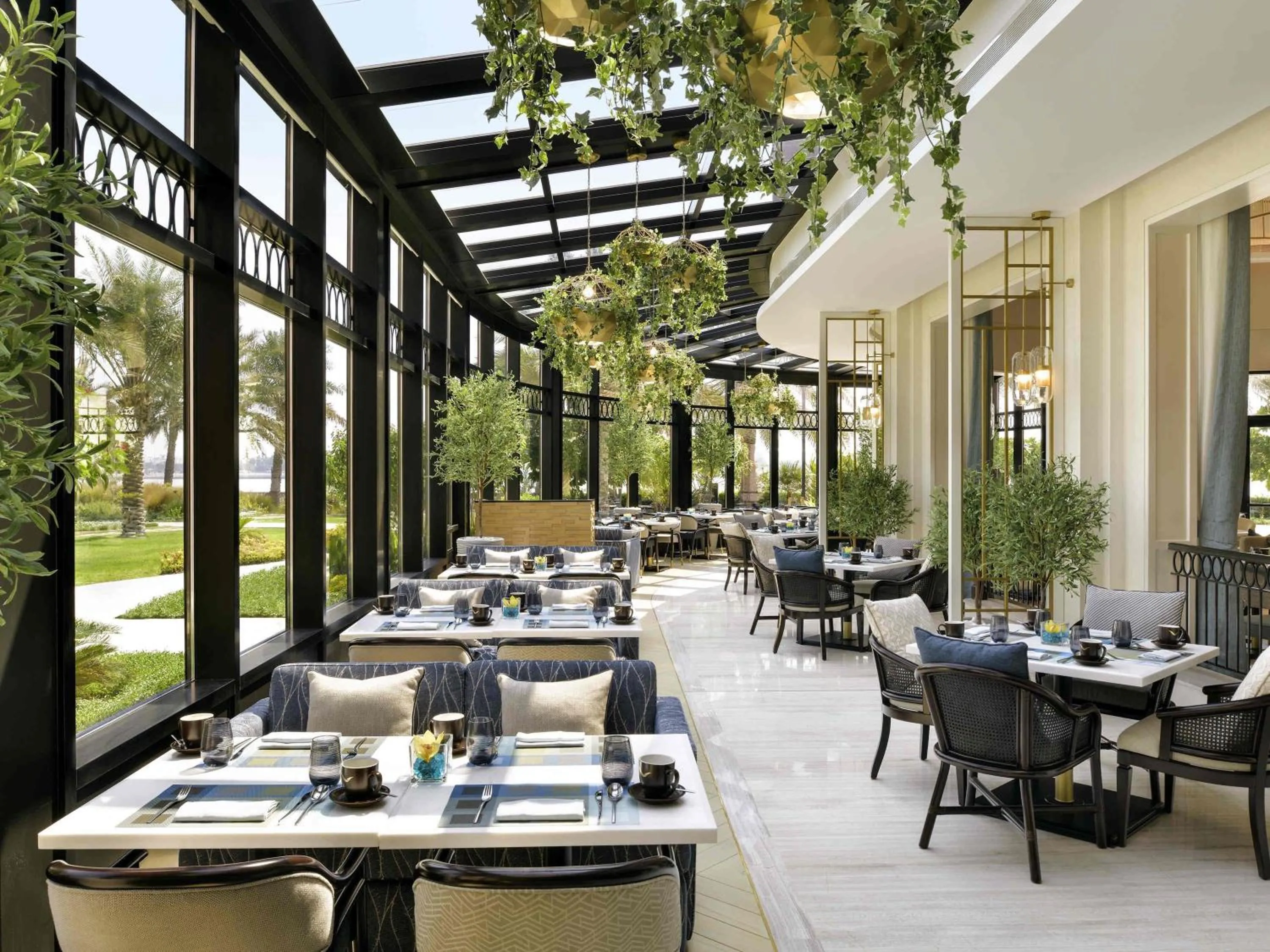 Restaurant/places to eat in Mövenpick Hotel Bahrain